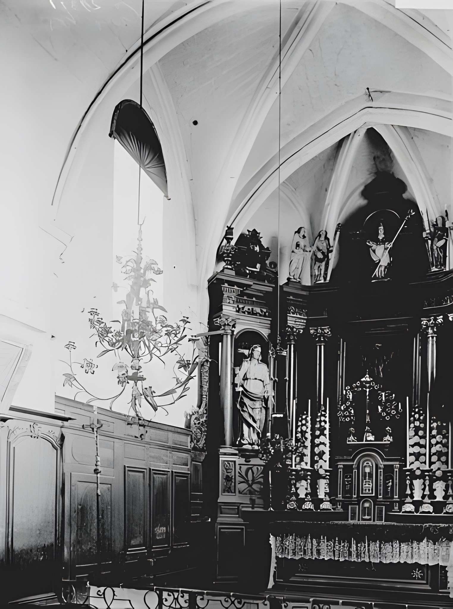Église Saint-Médard de Croix-Moligneaux