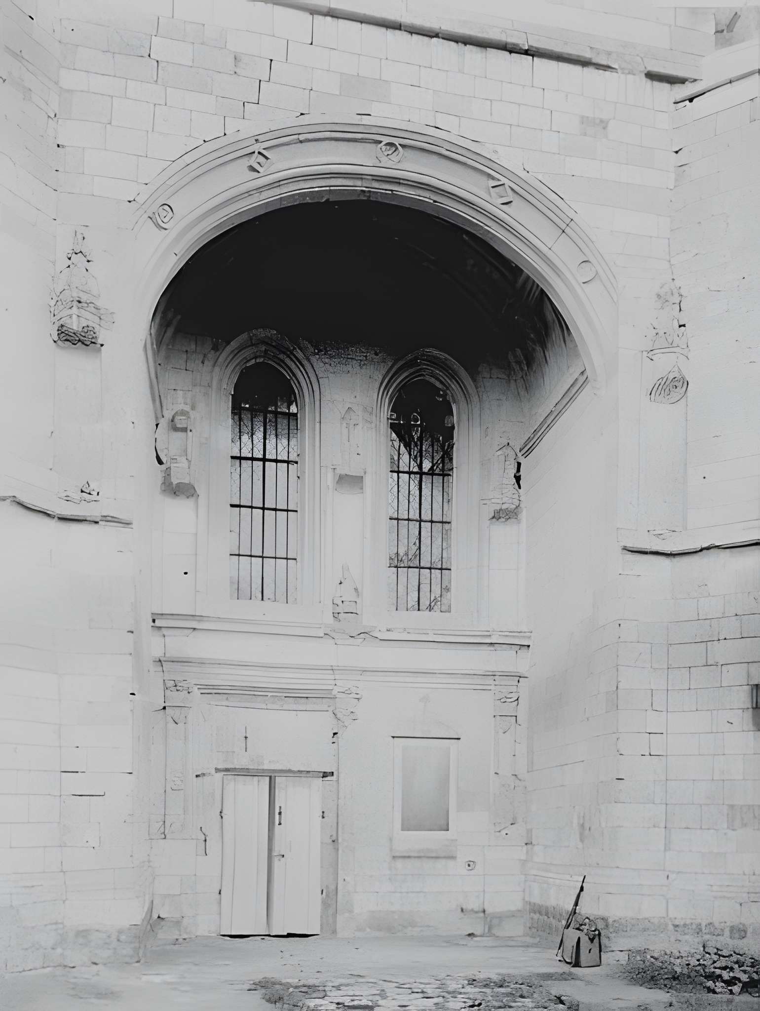 Église Saint-Médard de Croix-Moligneaux