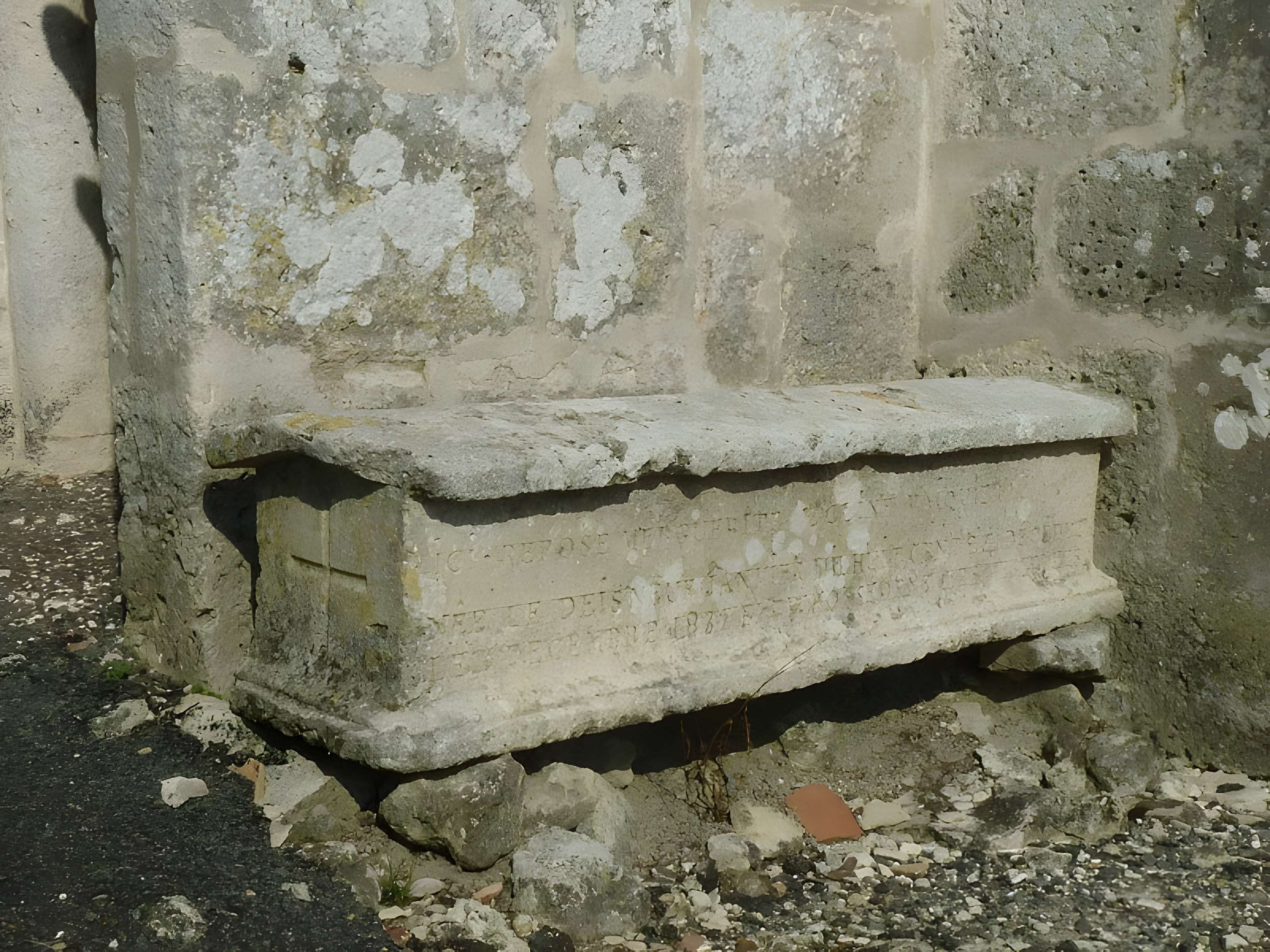 Église Saint-Médard de Ladiville