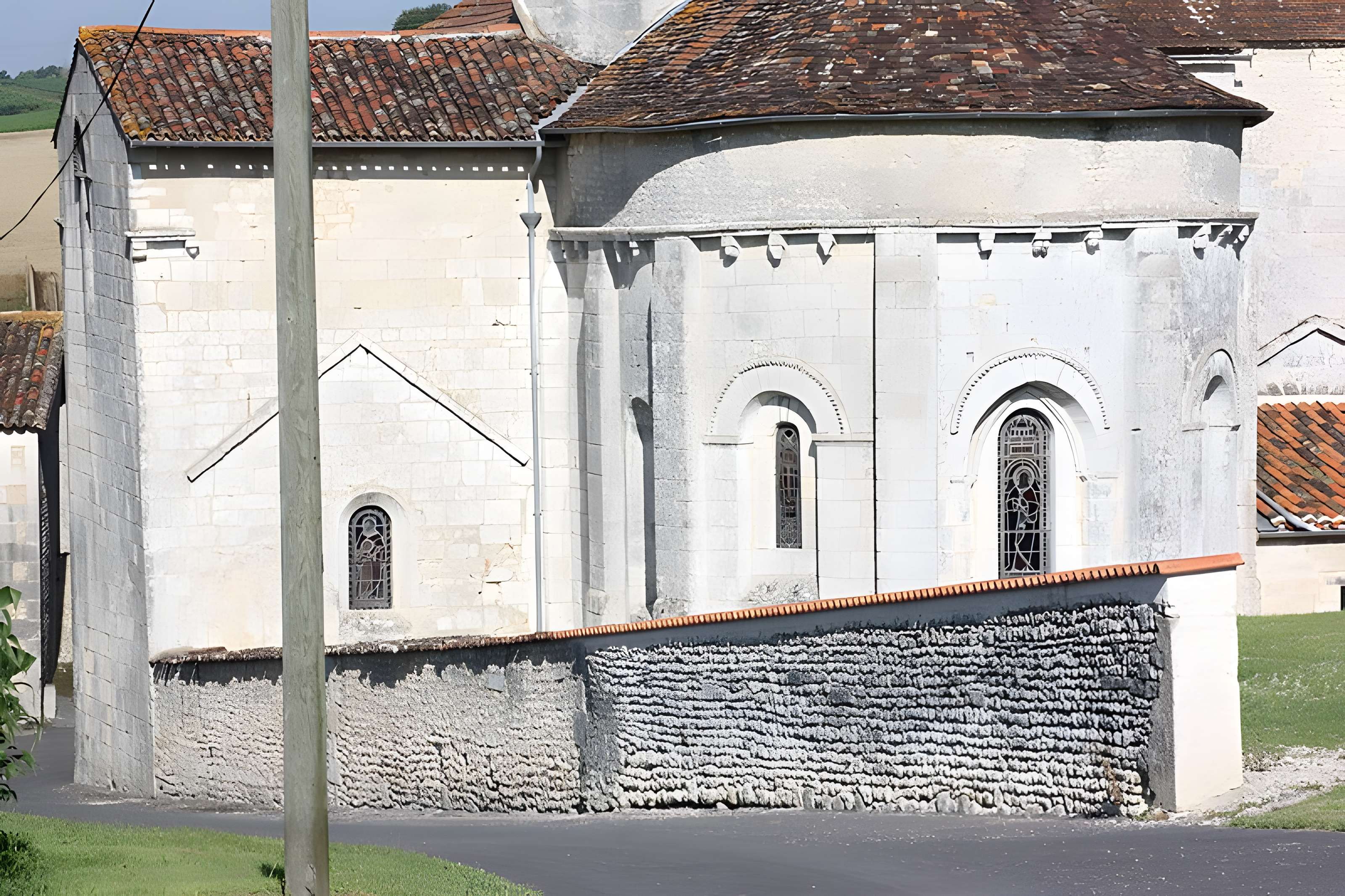 Église Saint-Médard de Mainfonds