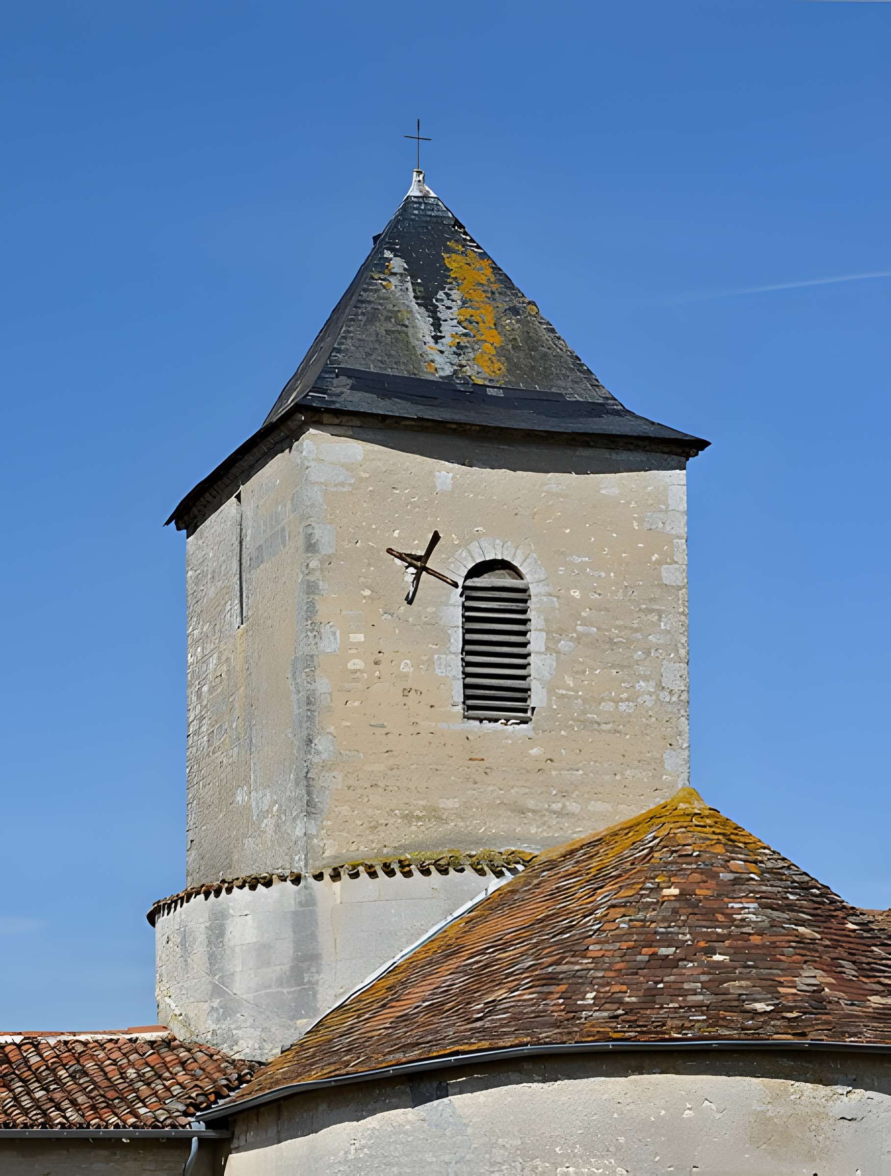 Église Saint-Médard de Mainfonds