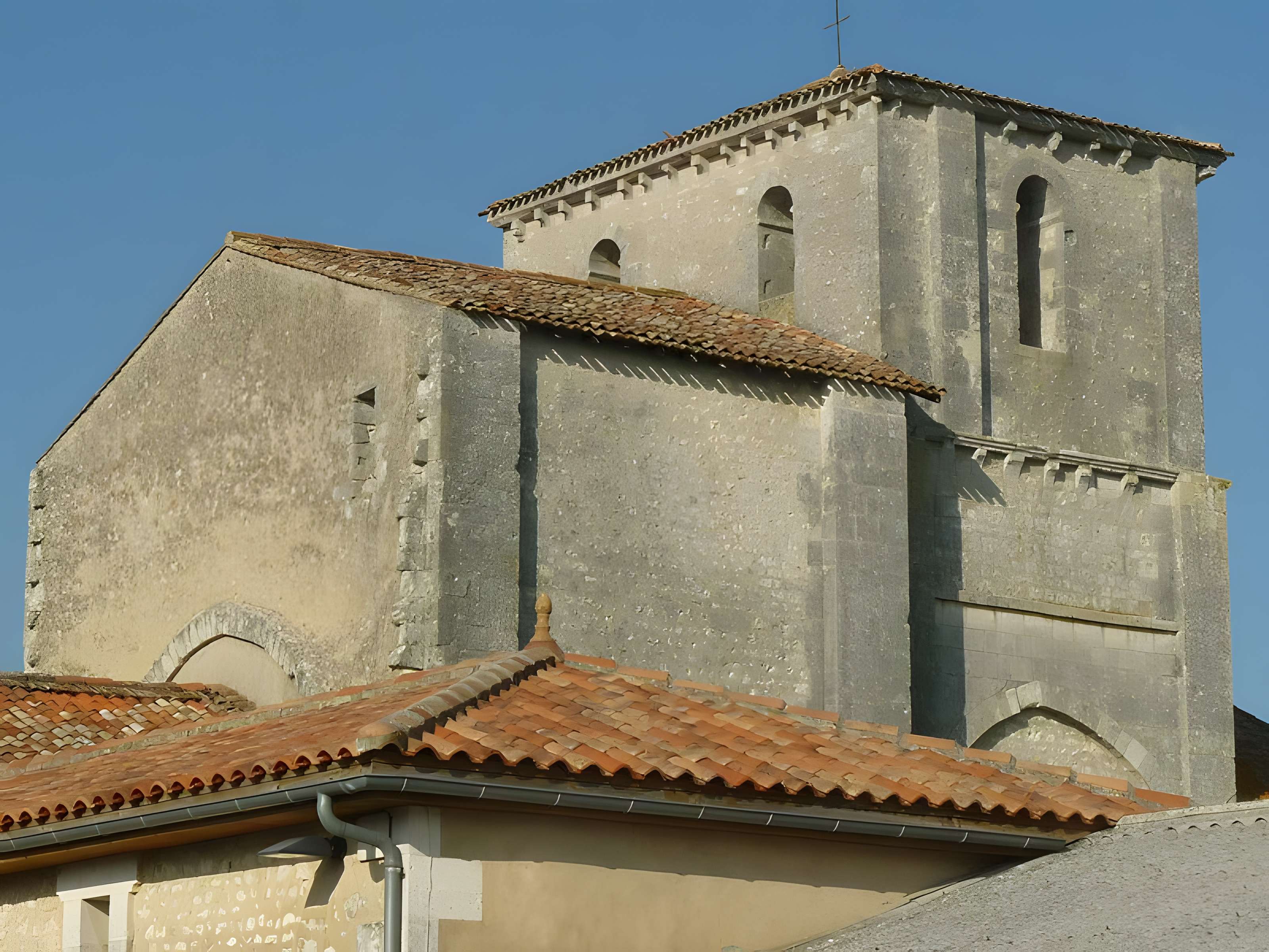 Église Saint-Médard de Mainfonds