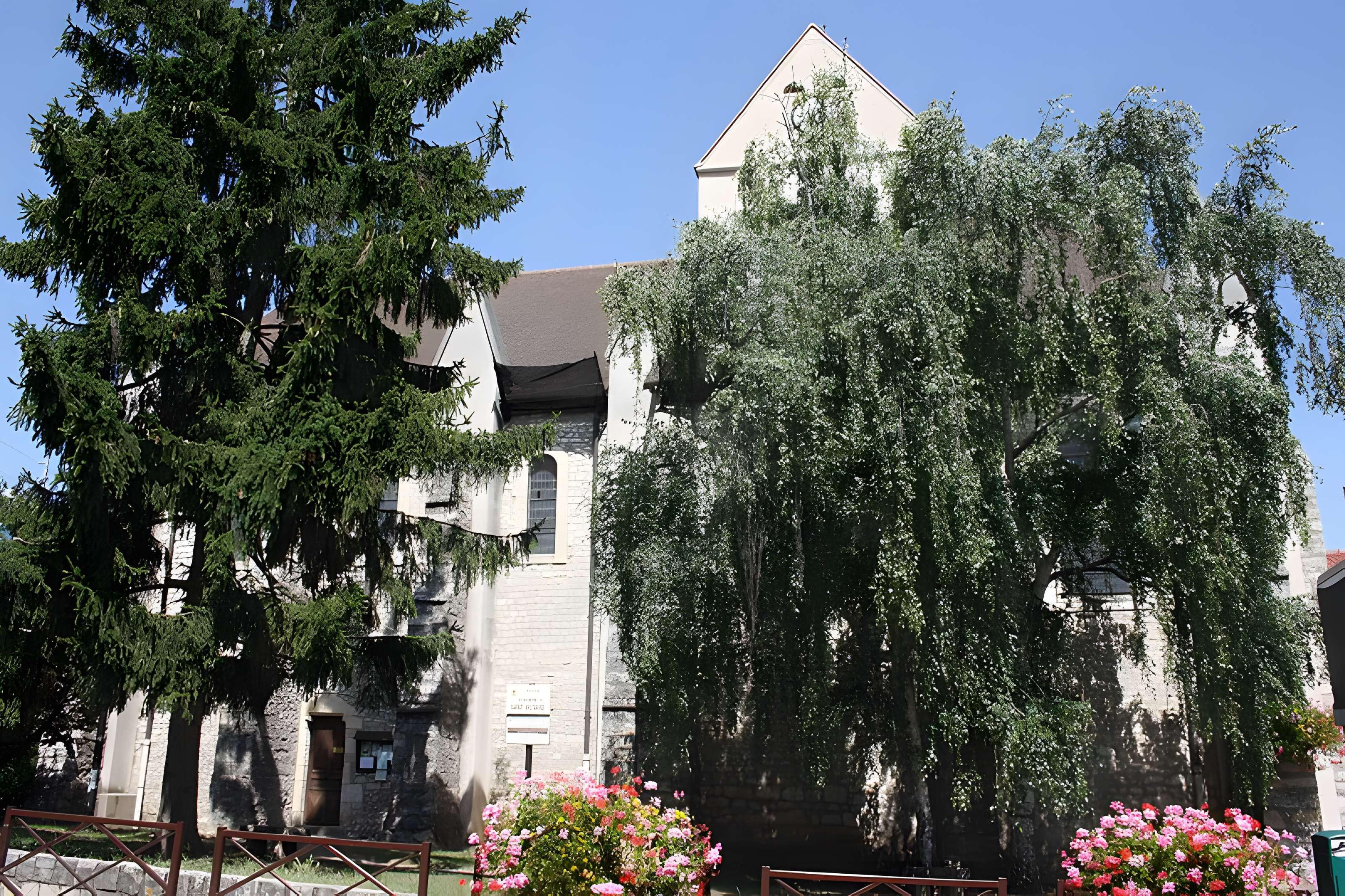 Église Saint-Médard de Maisse