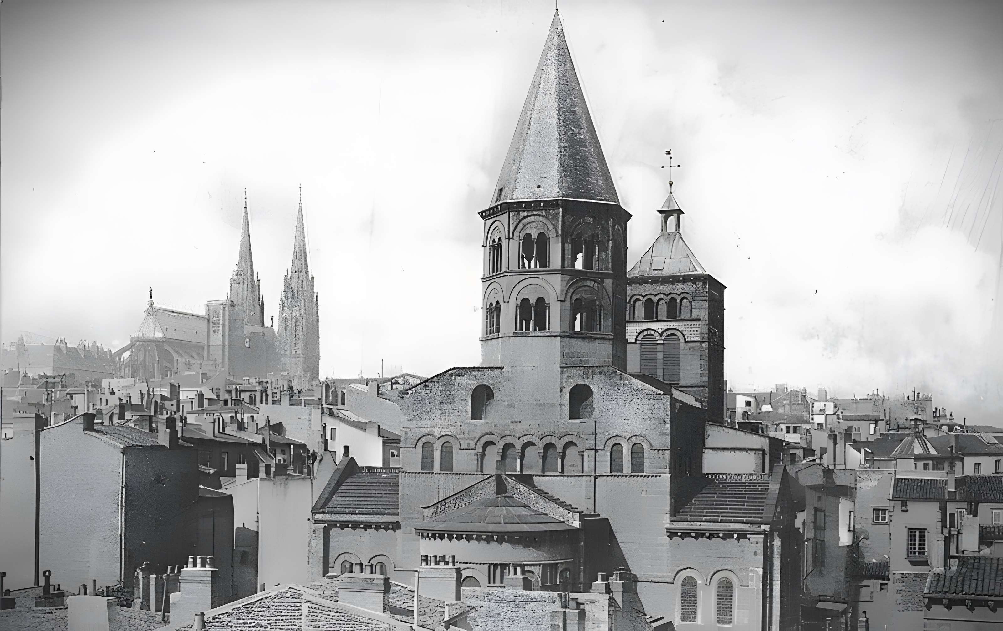 Basilique Notre-Dame-du-Port de Clermont-Ferrand