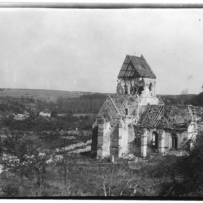 Photo de Église Saint-Médard de Moulin-sous-Touvent
