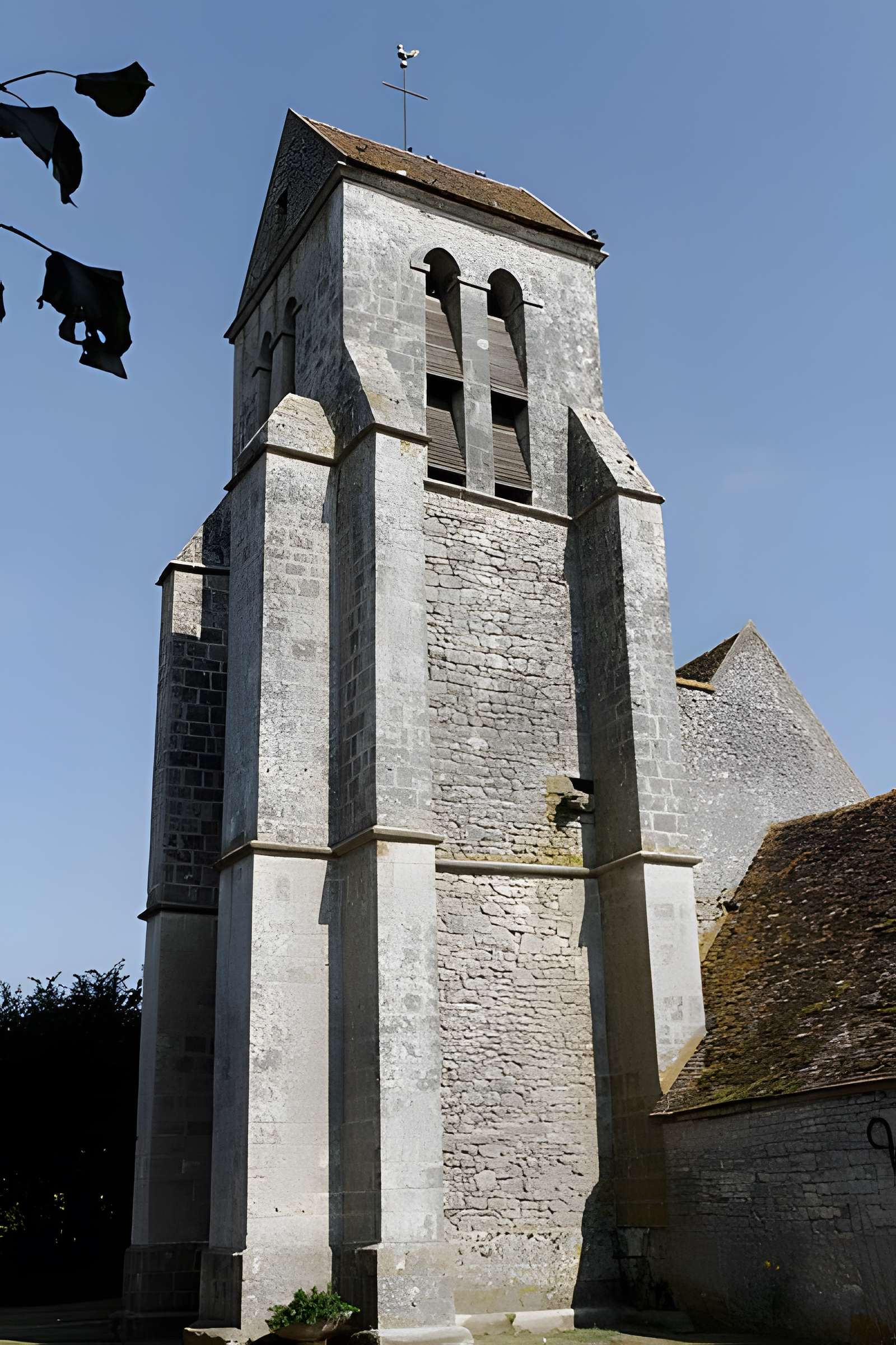 Église Saint-Médard de Remauville