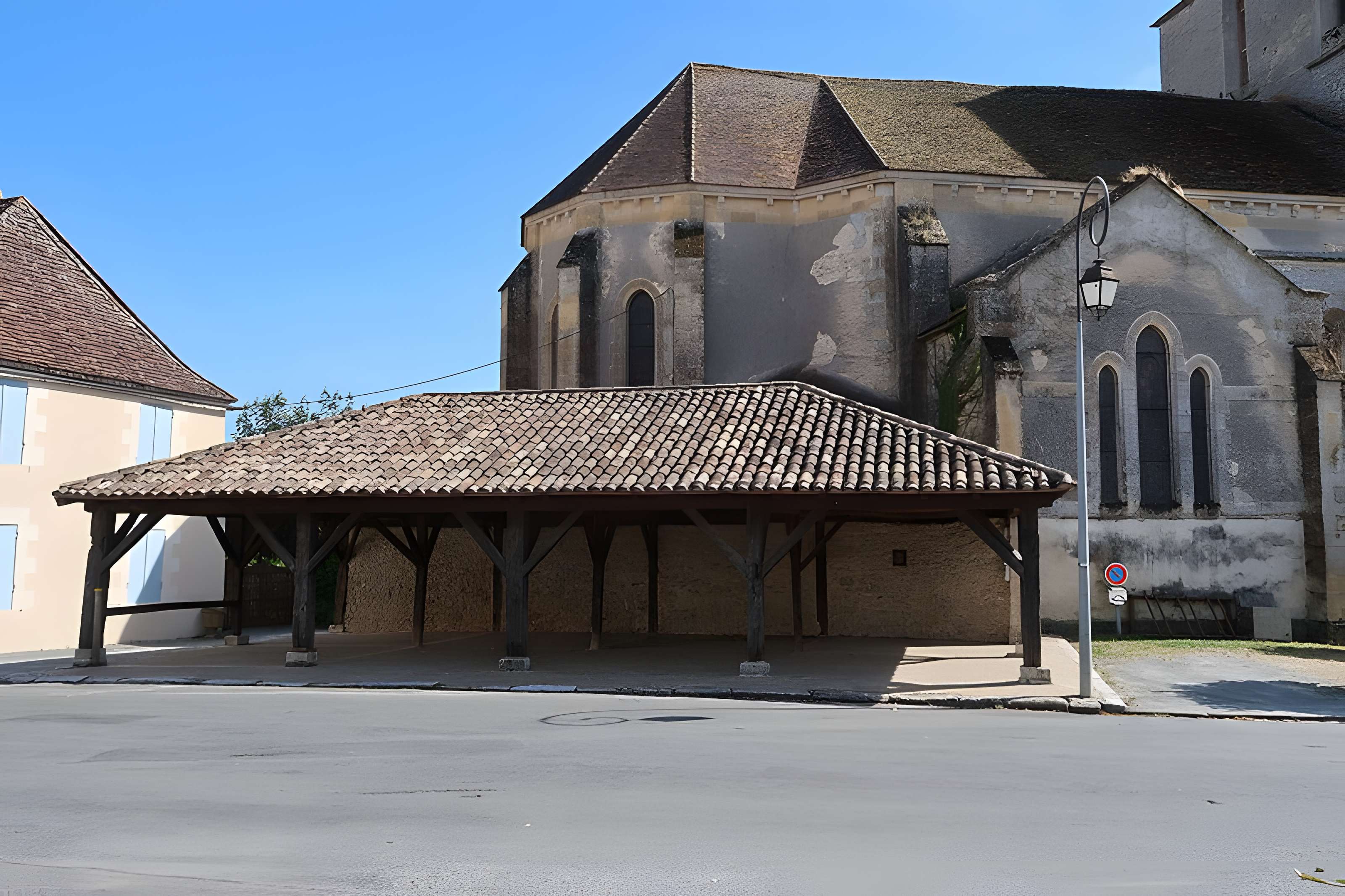 Église Saint-Médard de Saint-Méard-de-Gurçon