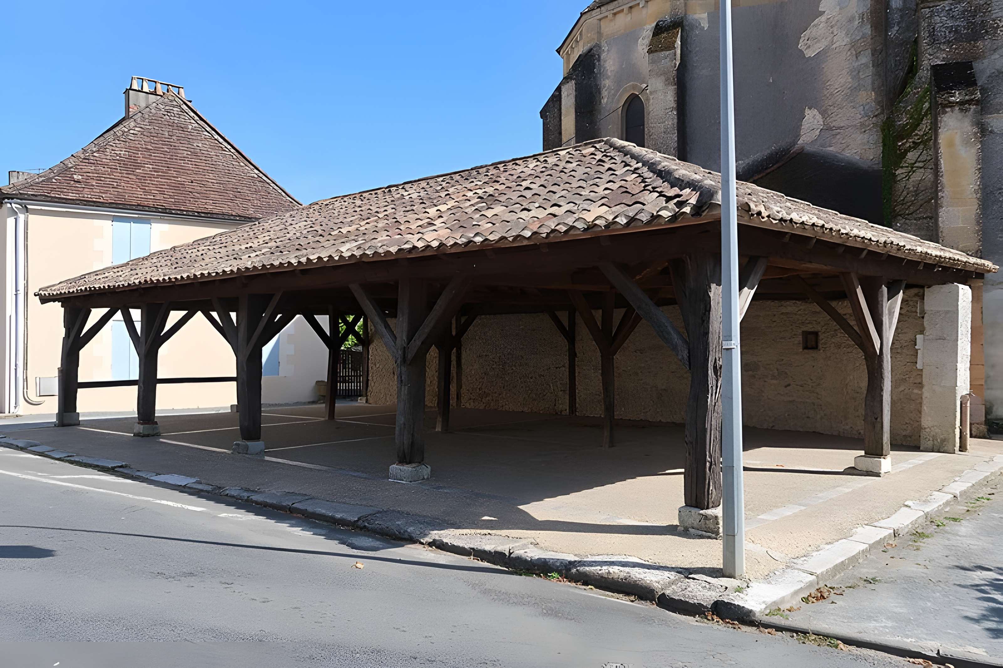 Église Saint-Médard de Saint-Méard-de-Gurçon