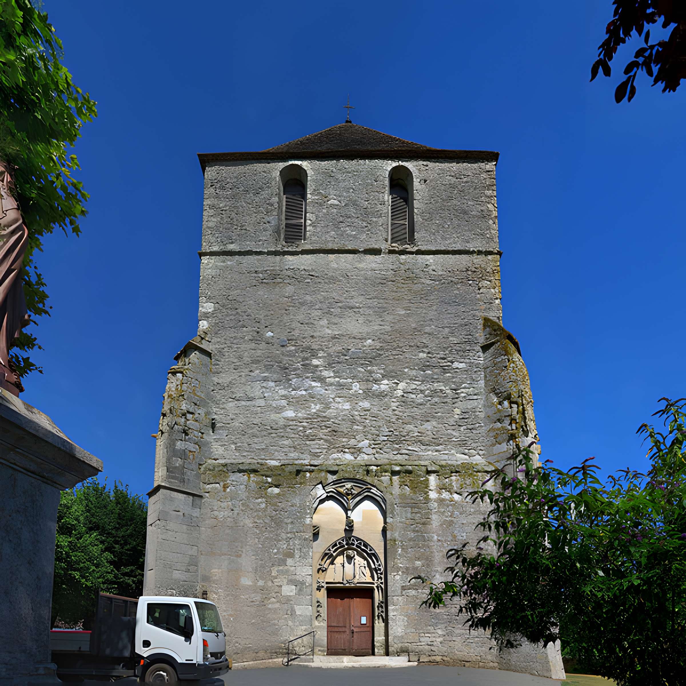 Église Saint-Médard de Saint-Méard-de-Gurçon