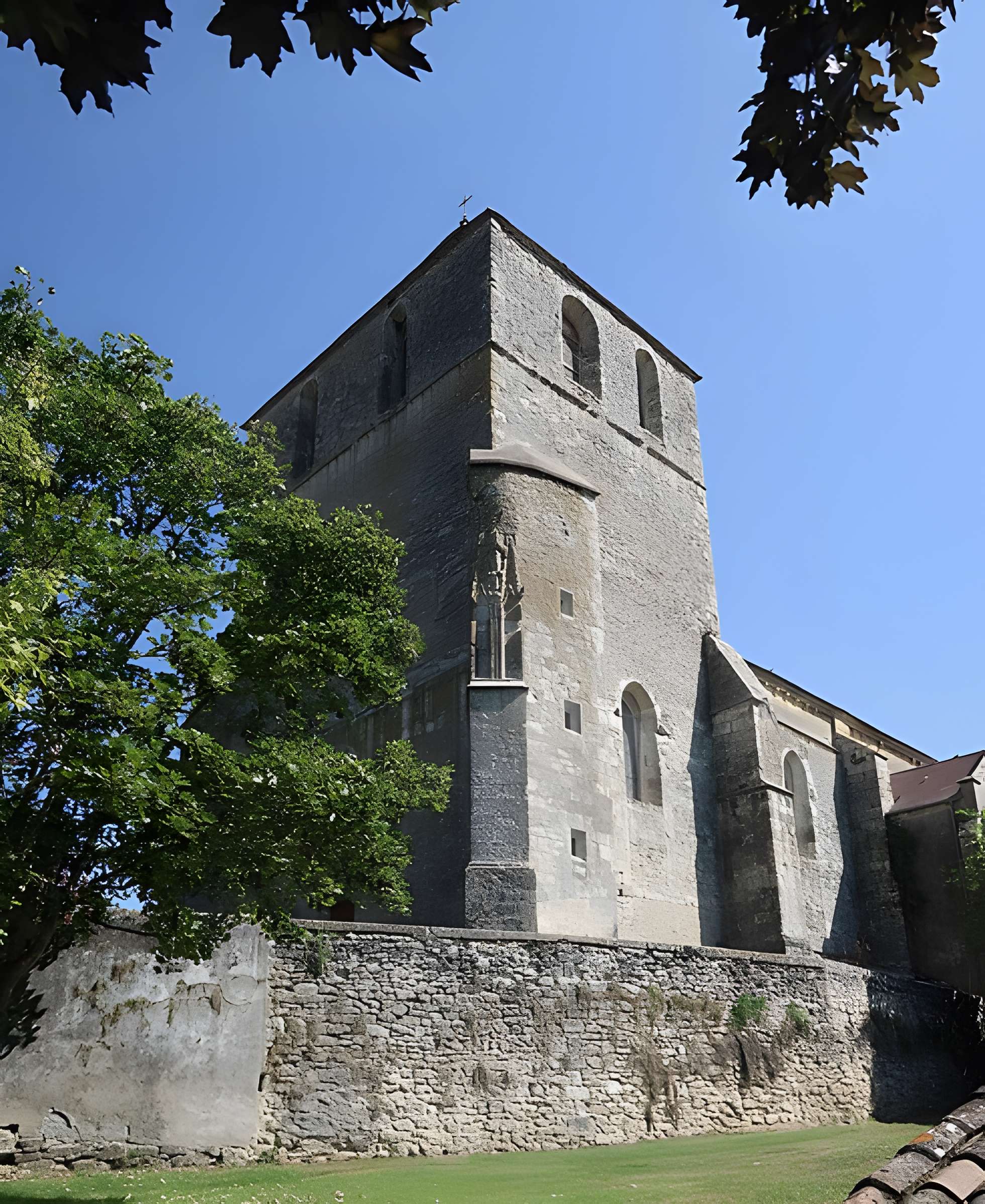 Église Saint-Médard de Saint-Méard-de-Gurçon
