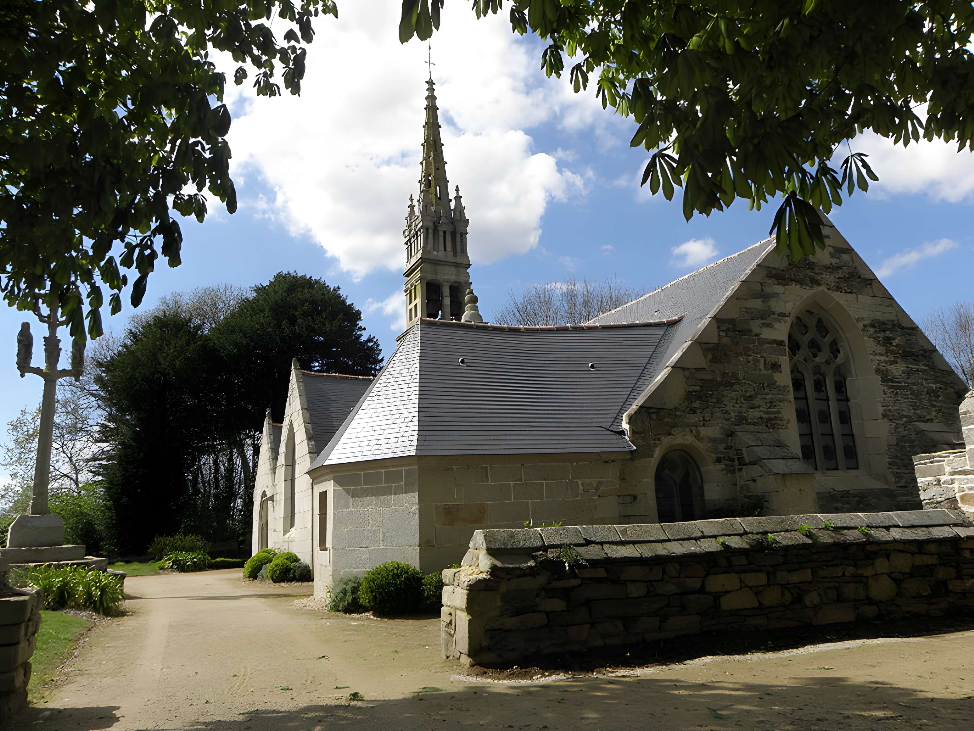Église Saint-Méen de Ploéven