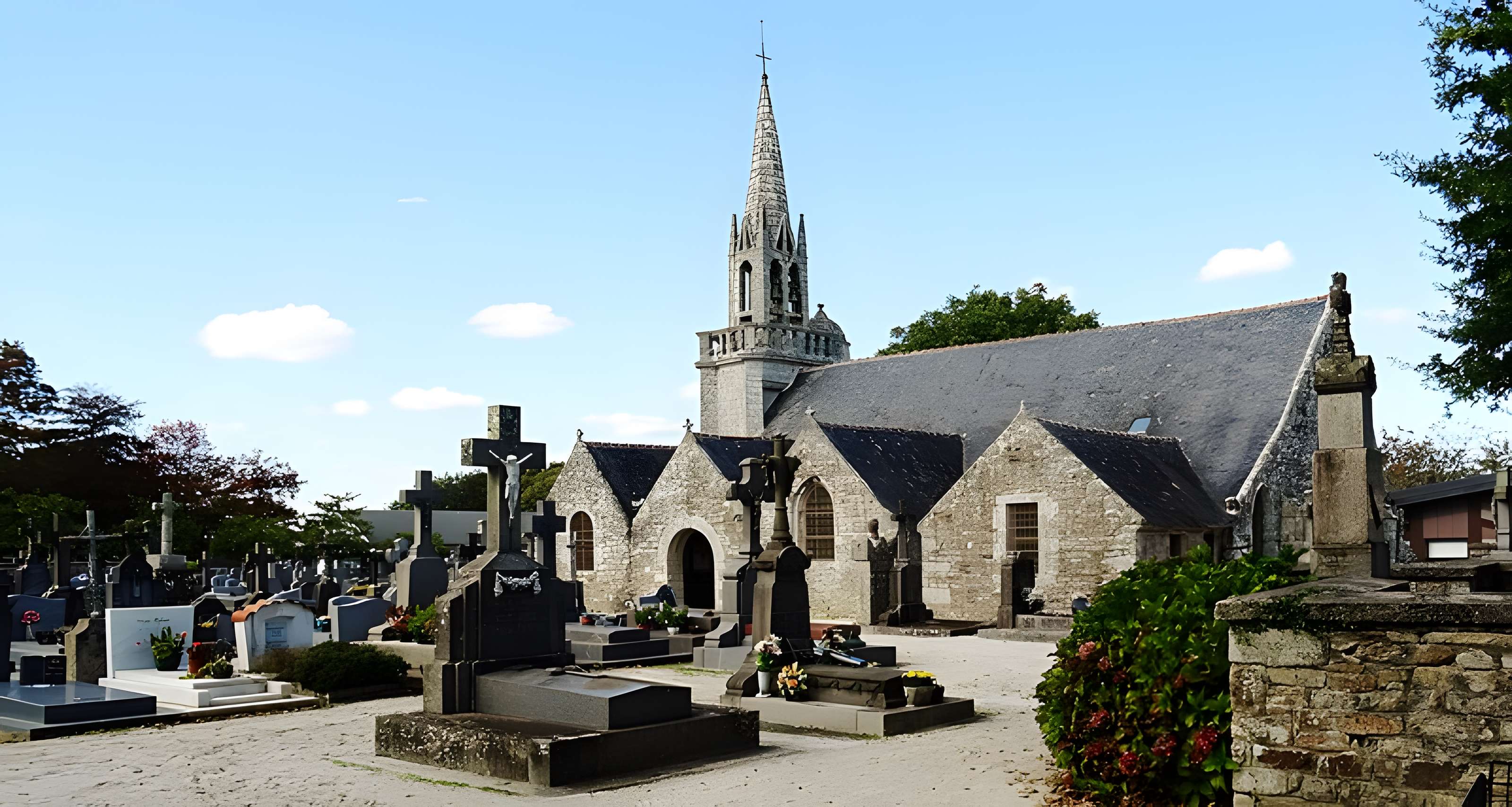 Église Saint-Méen de Tréméven