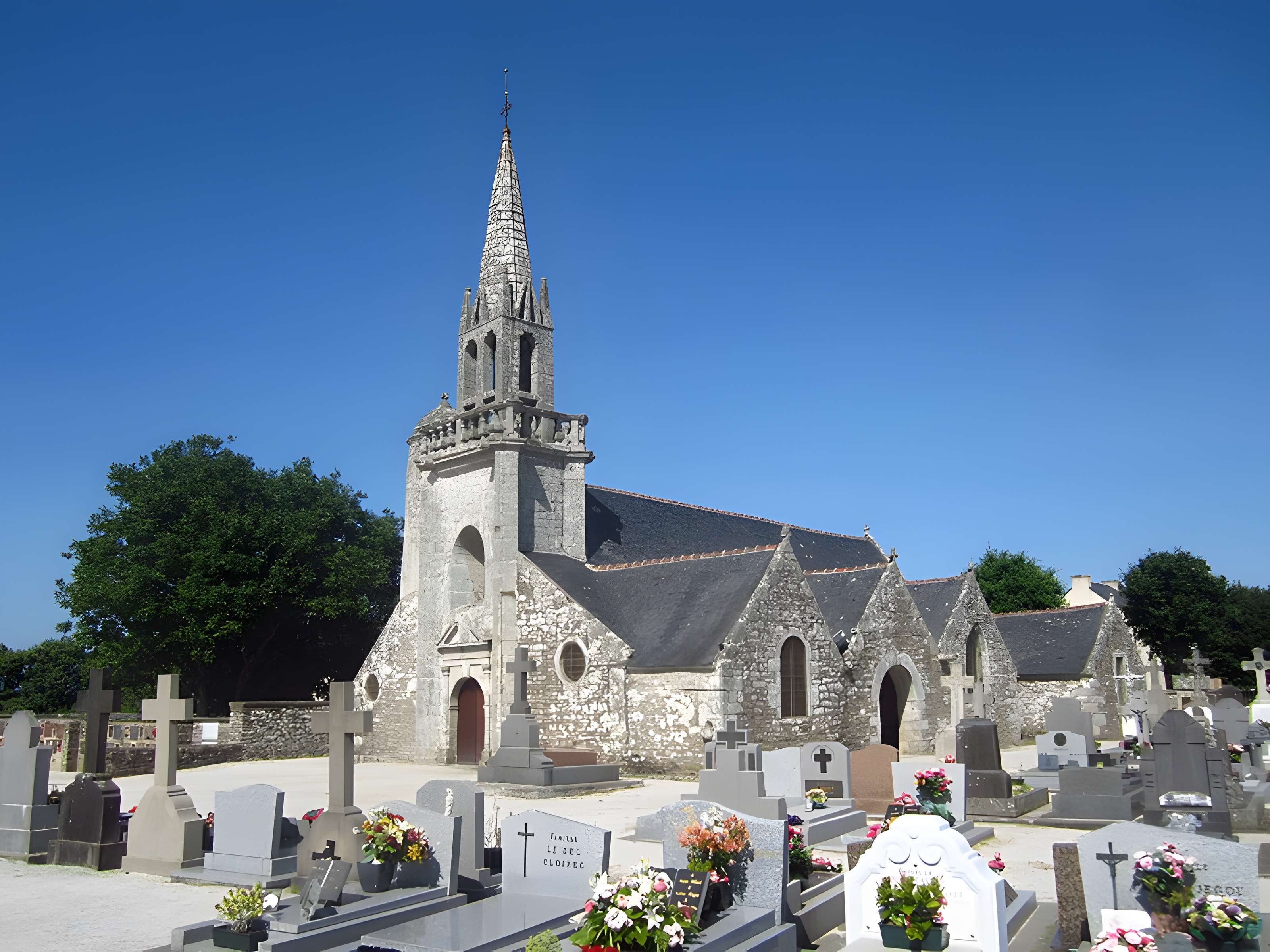 Église Saint-Méen de Tréméven