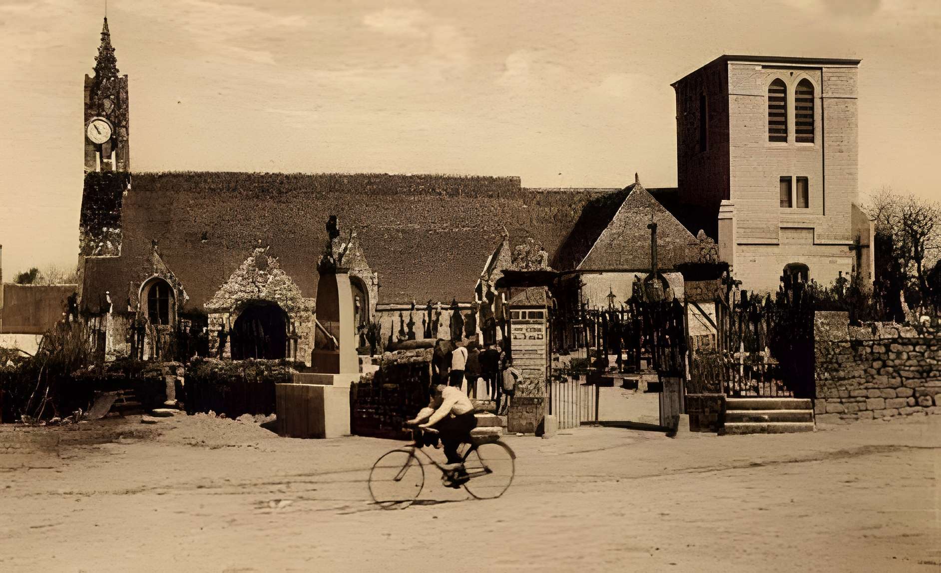 Église Saint-Melaine de Meslan