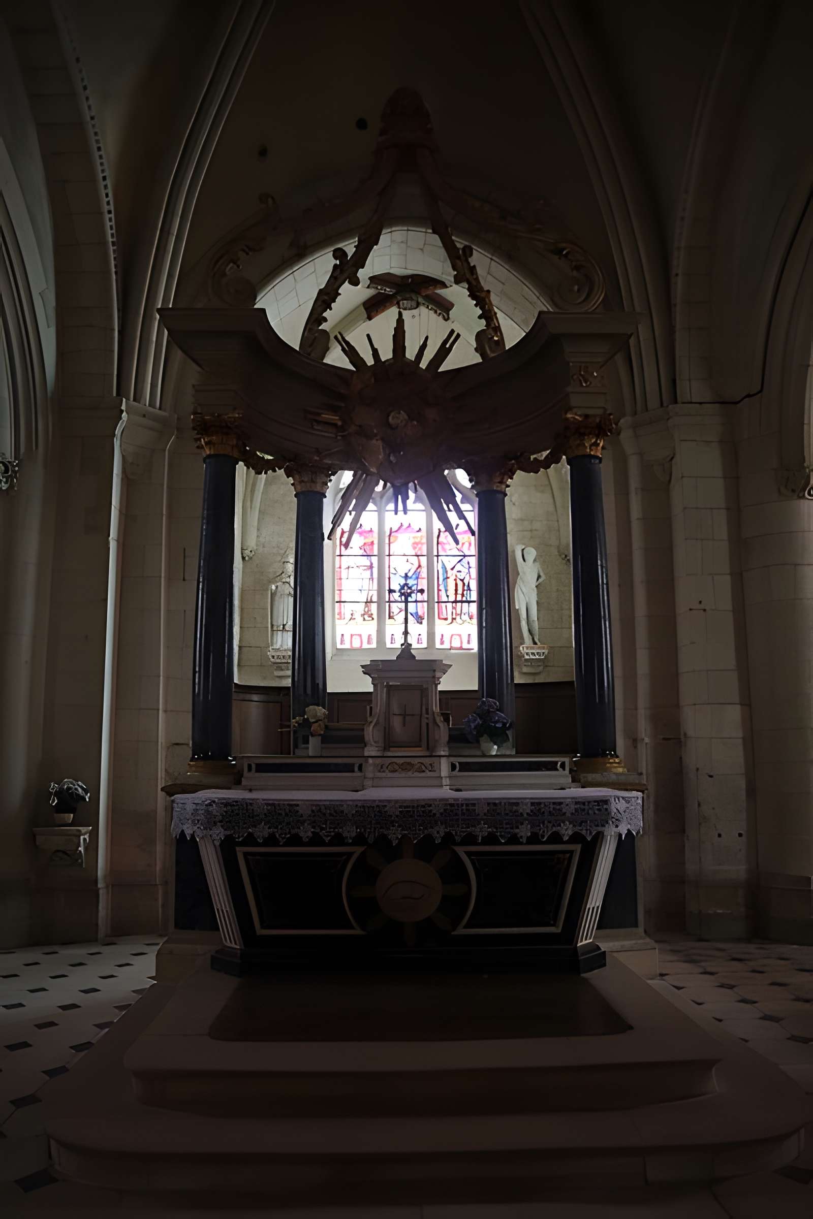 Église Saint-Mélaine de Miré