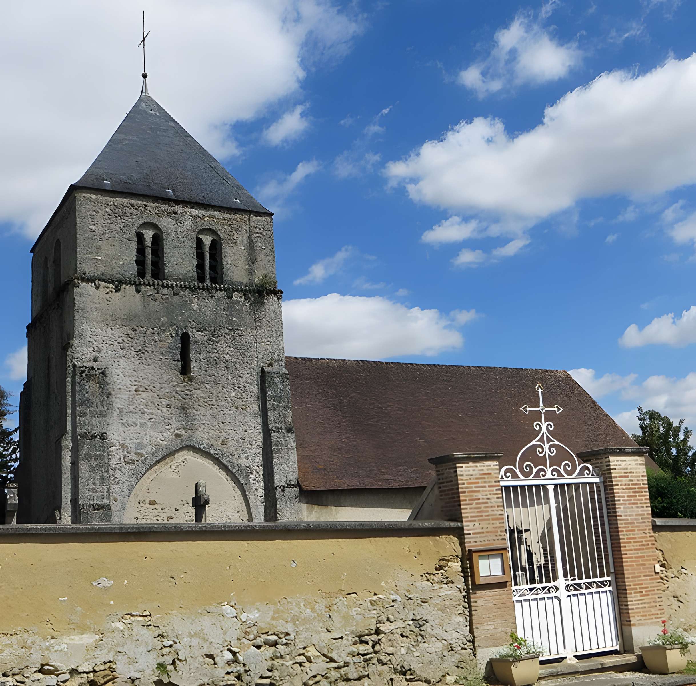 Église Saint-Memmie de Corfélix