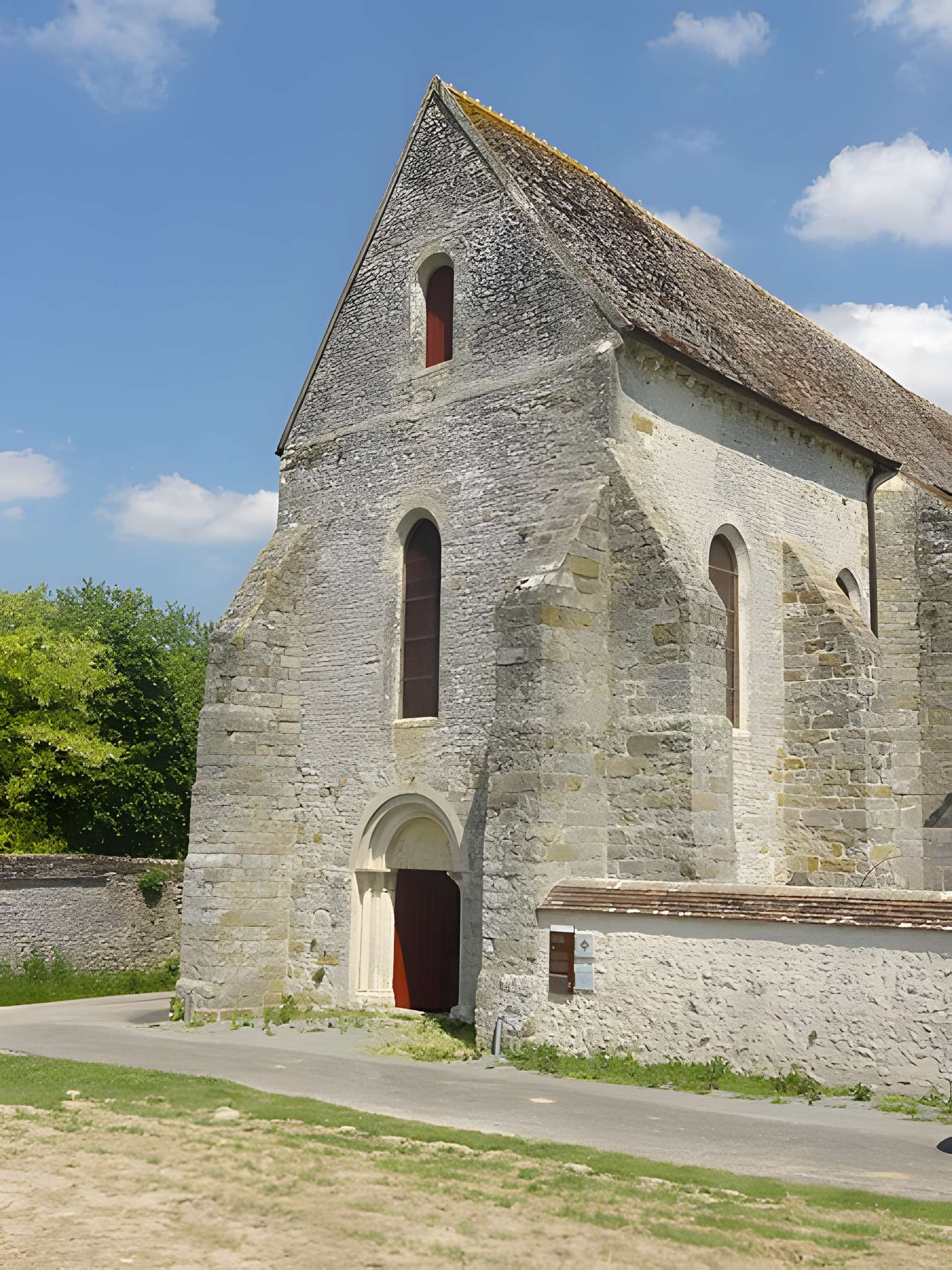 Église Saint-Meuge-de-Lourps de Longueville