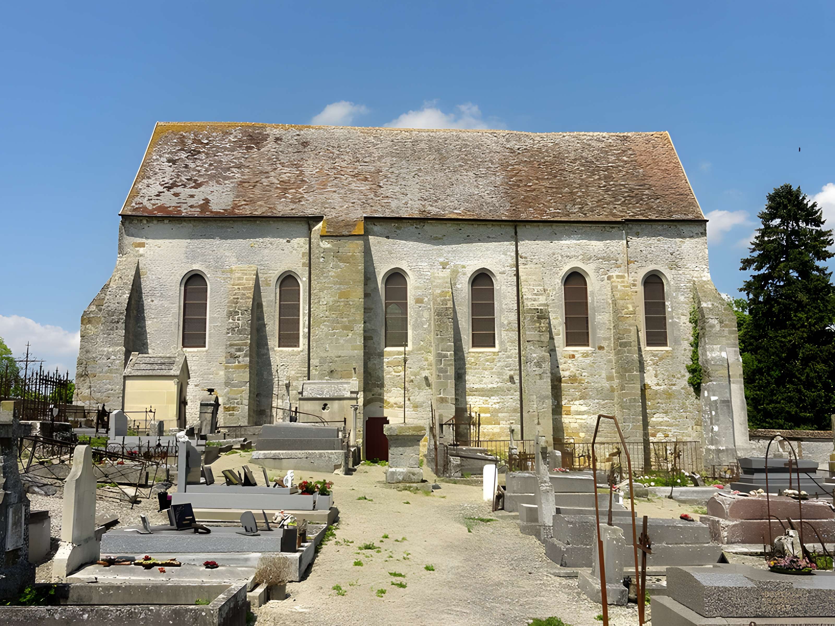Église Saint-Meuge-de-Lourps de Longueville