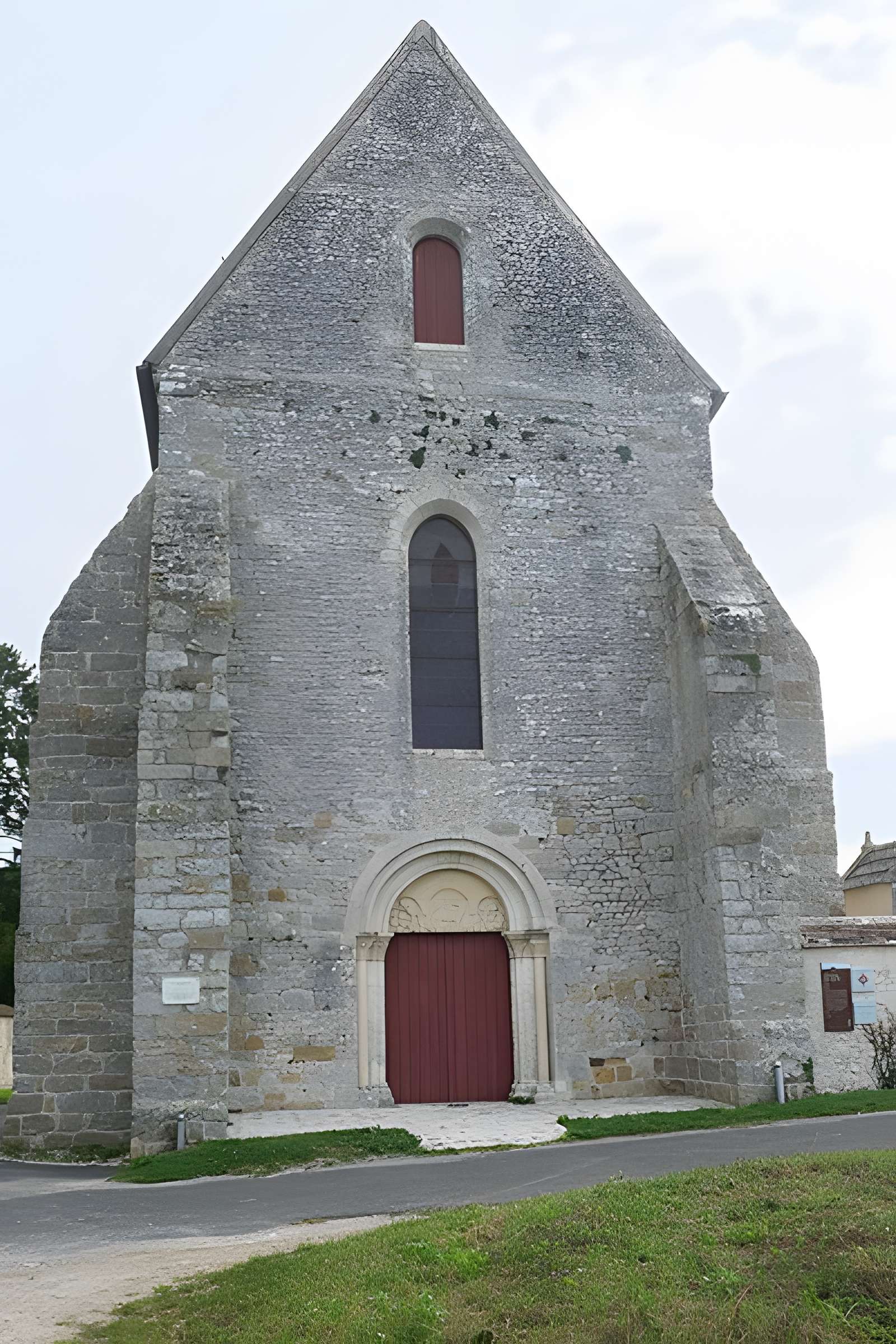 Église Saint-Meuge-de-Lourps de Longueville