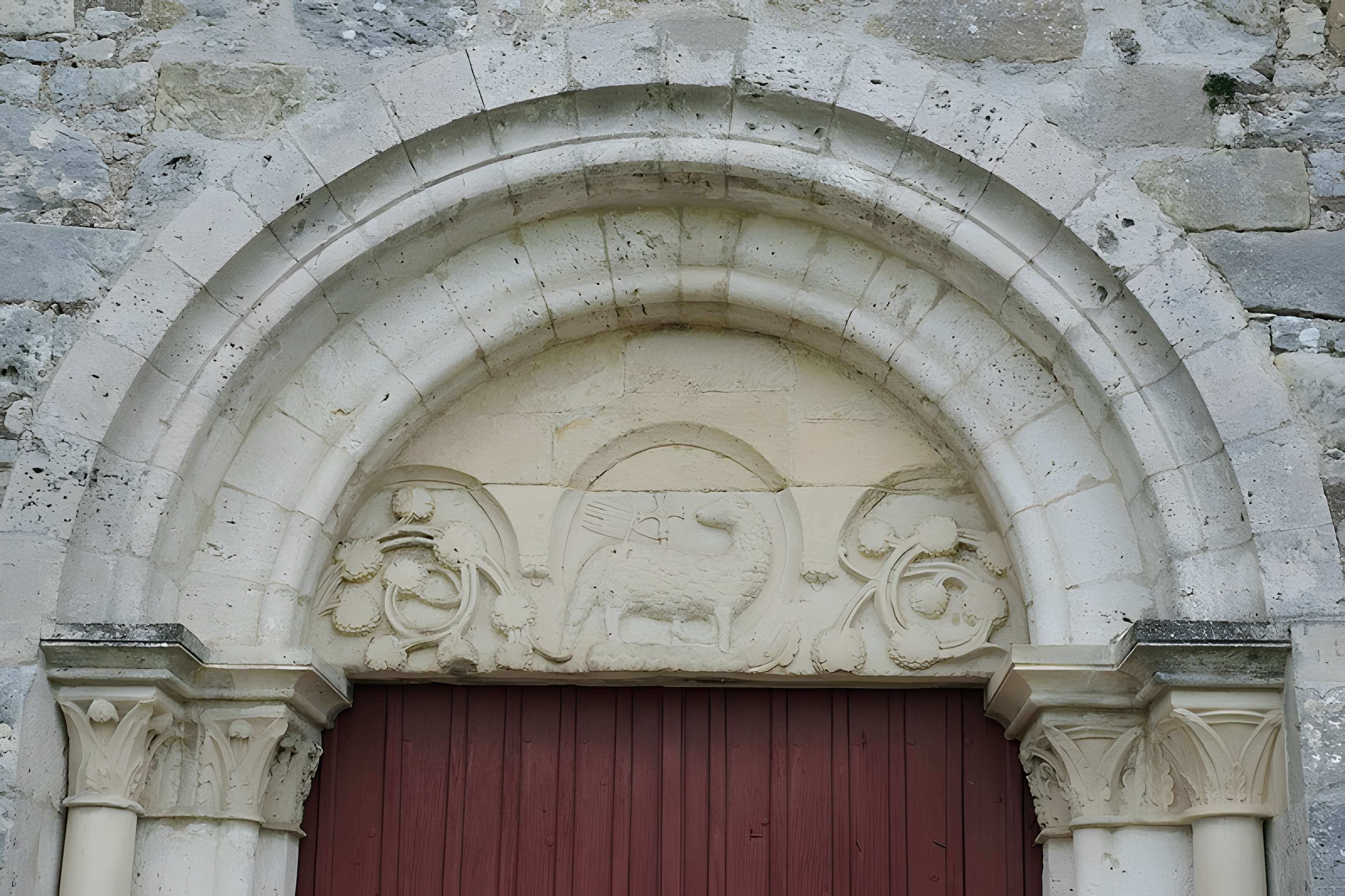 Église Saint-Meuge-de-Lourps de Longueville