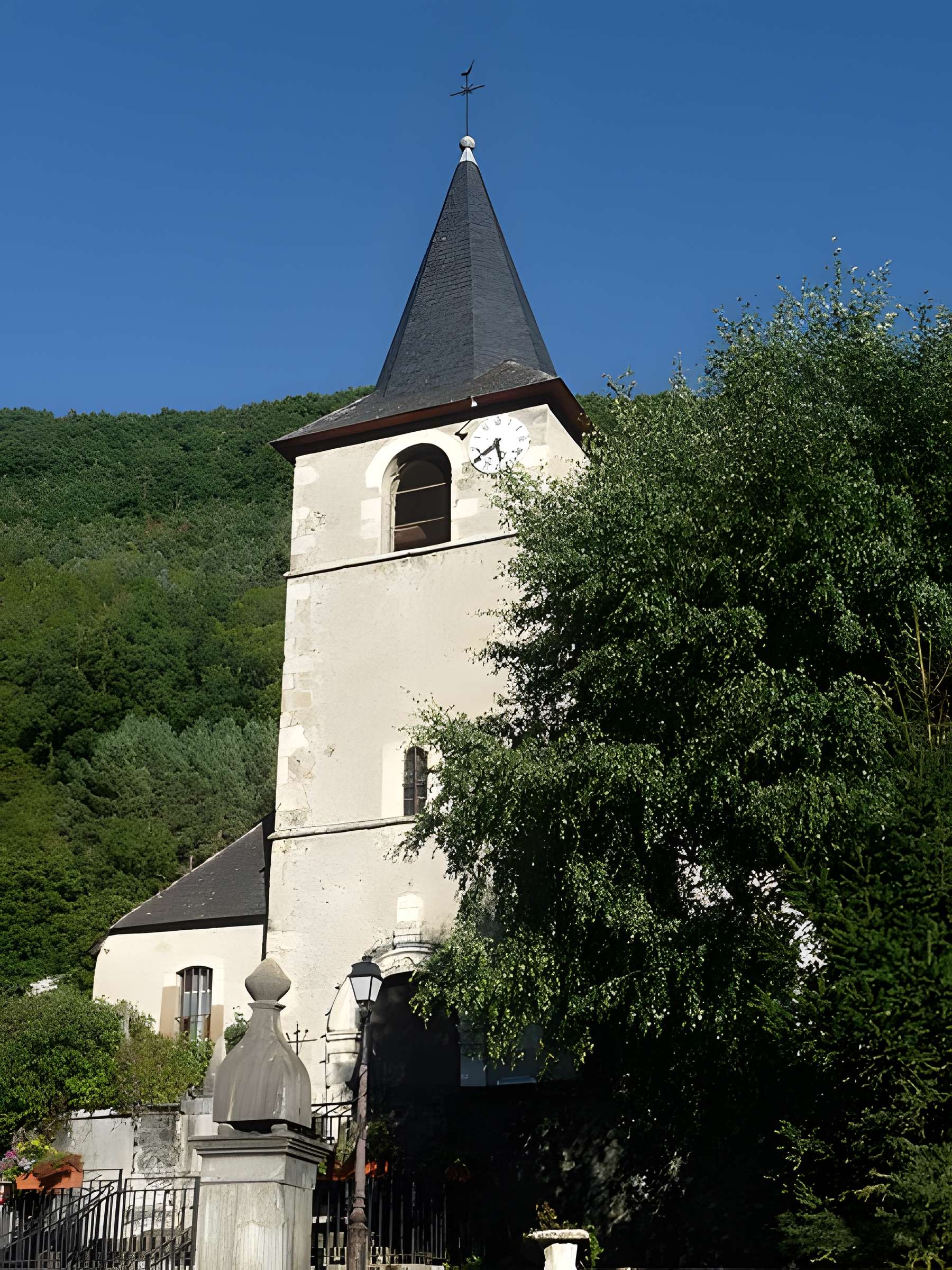Église Saint-Michel de Bazus-Aure