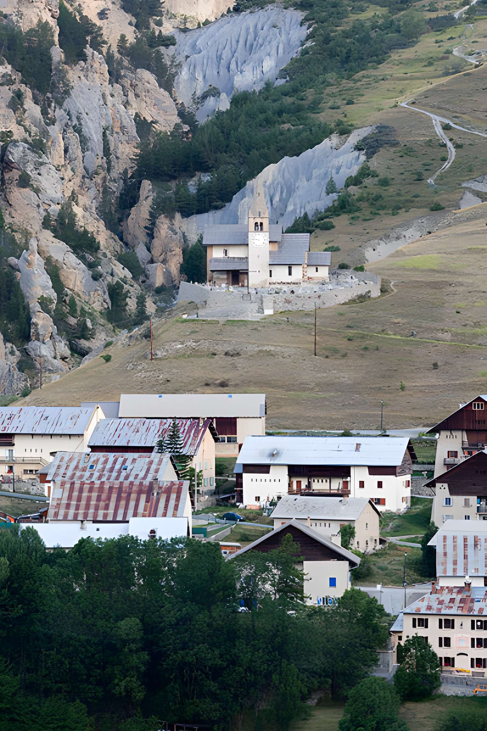Église Saint-Michel de Cervières