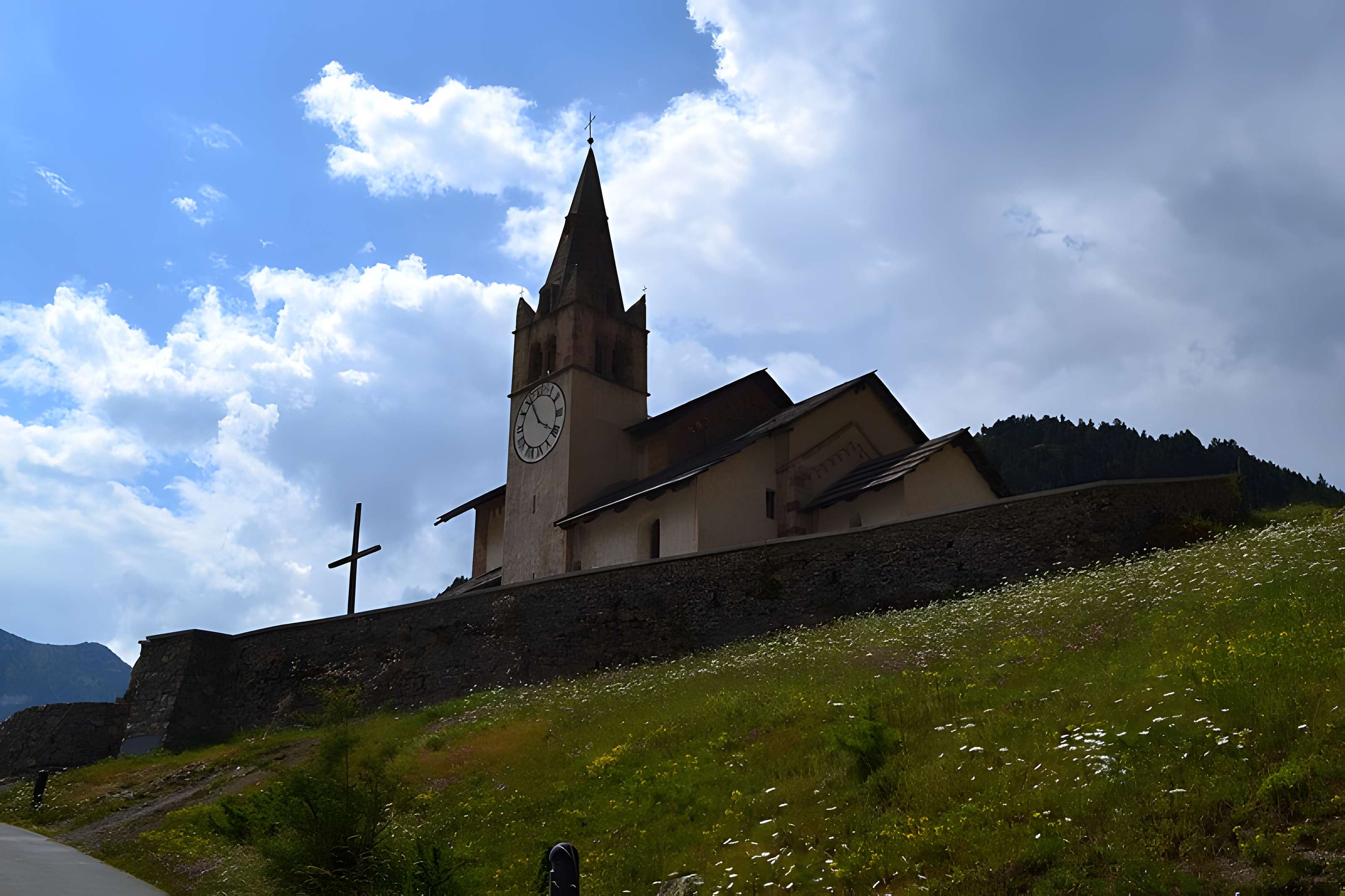 Église Saint-Michel de Cervières