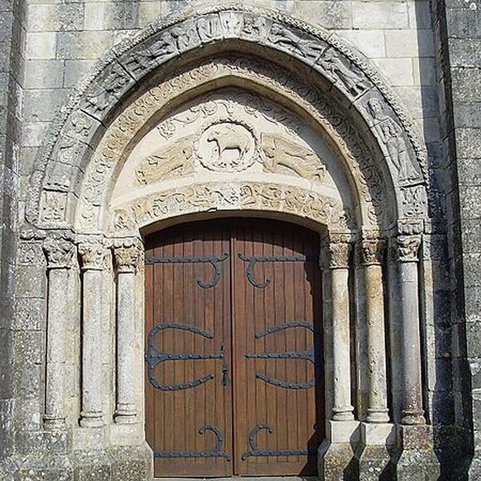 Photo de Église Saint-Michel de Champagne-Mouton