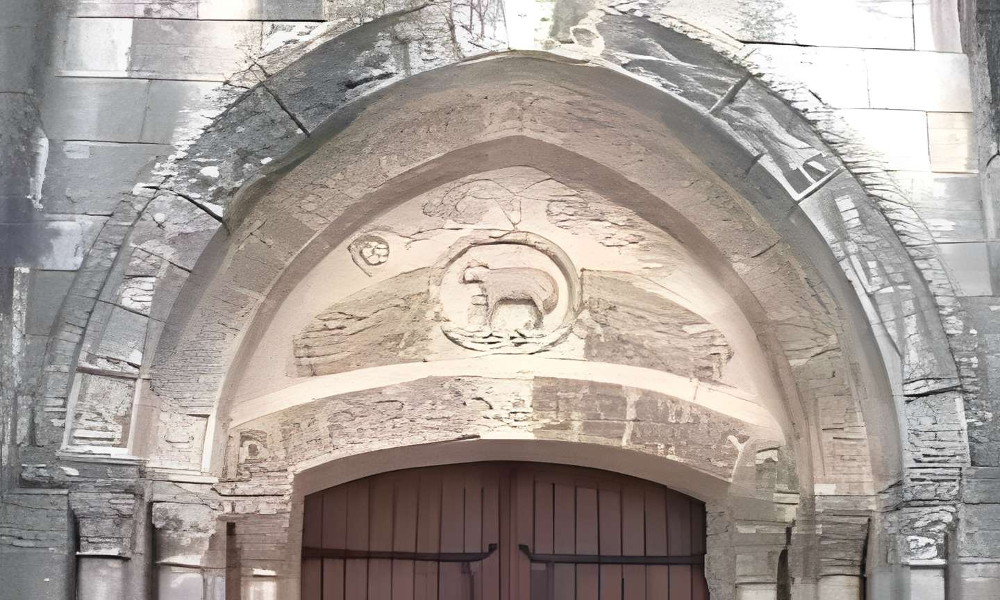 Église Saint-Michel de Champagne-Mouton 