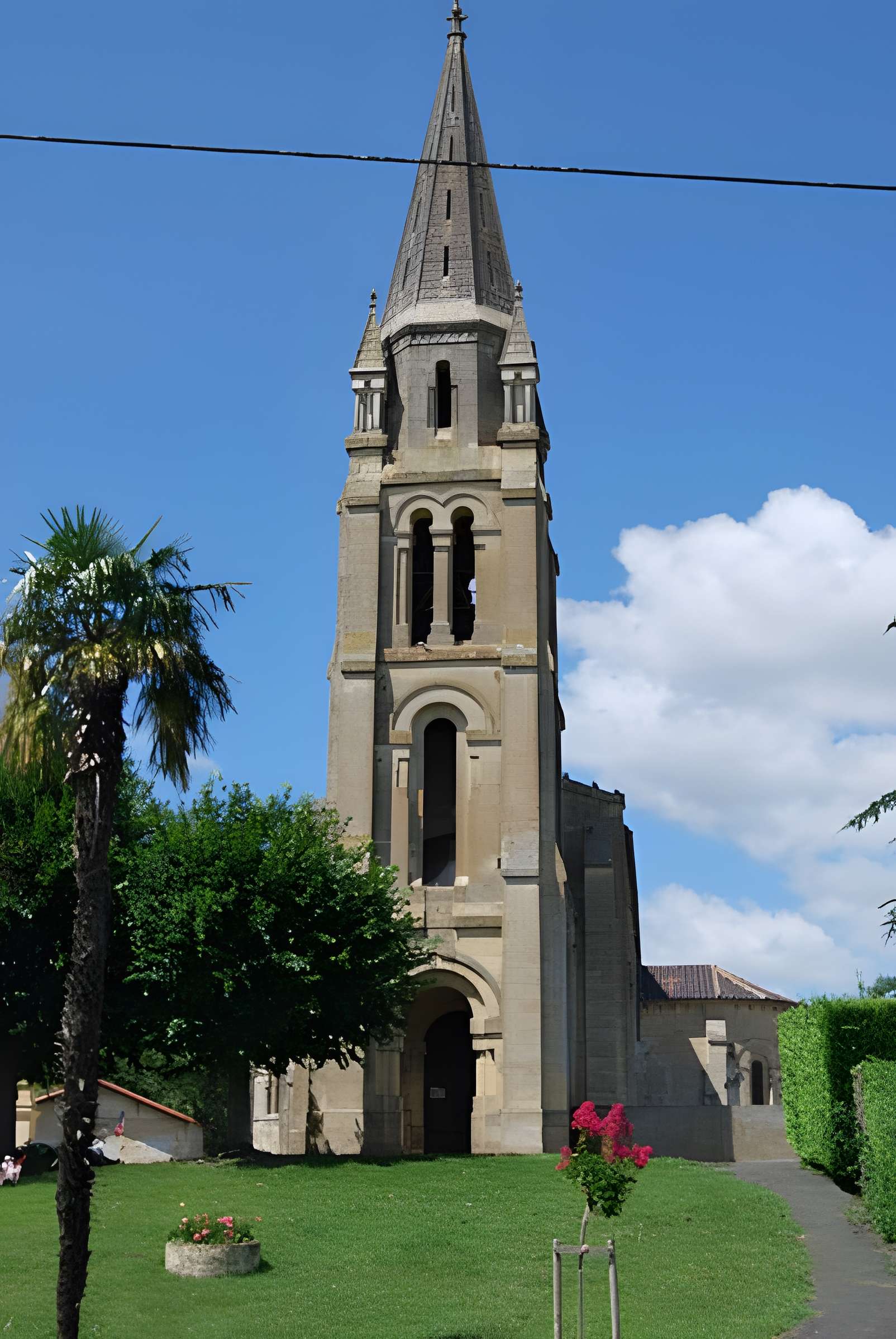Église Saint-Michel de Civrac-sur-Dordogne 