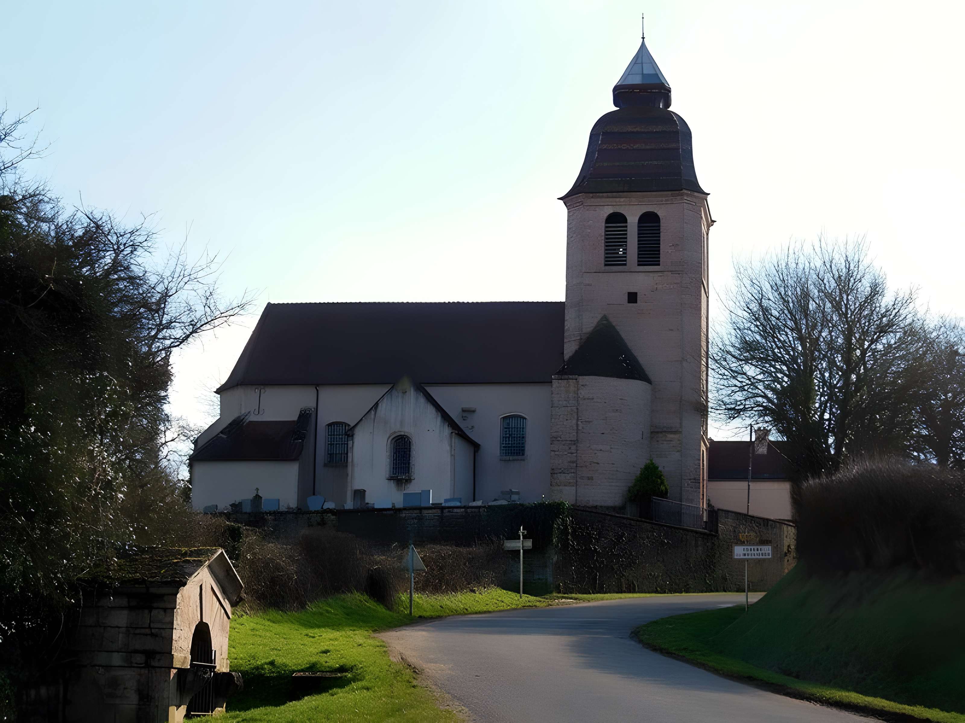 Église Saint-Michel de Frasne 