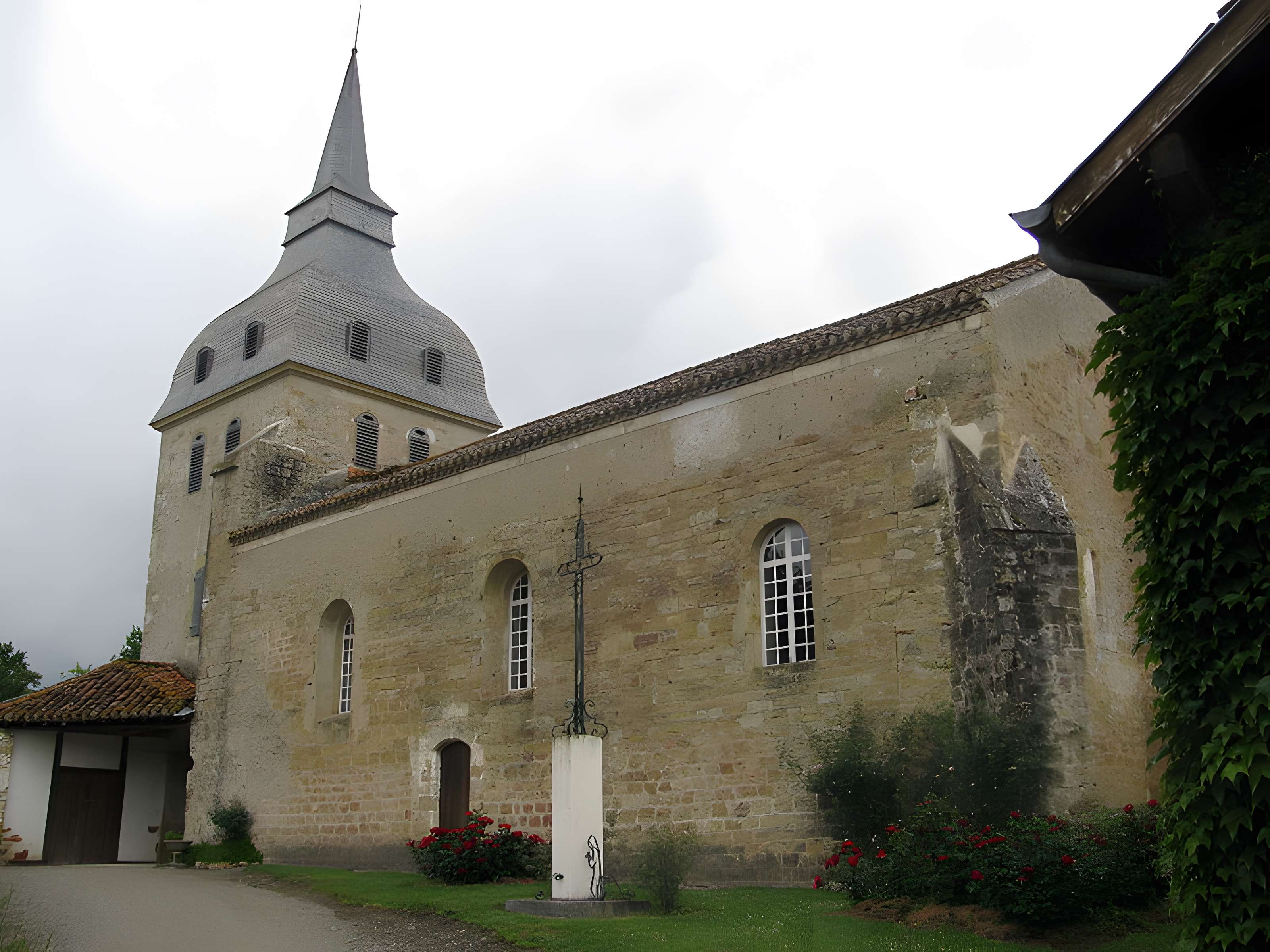 Église Saint-Michel de Galiax