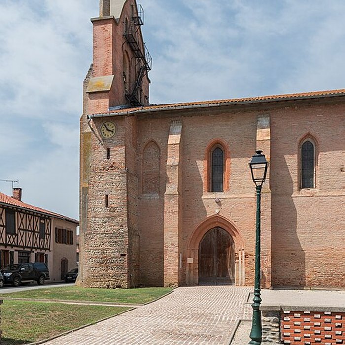 Photo de Église Saint-Michel de Gratens et croix