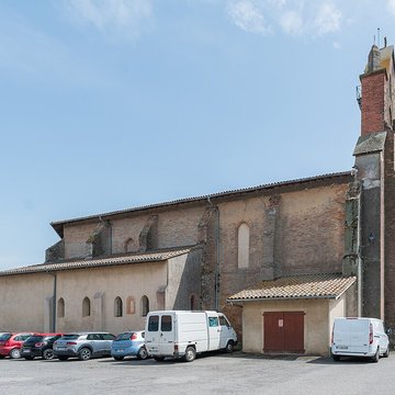 Église Saint-Michel de Gratens et croix