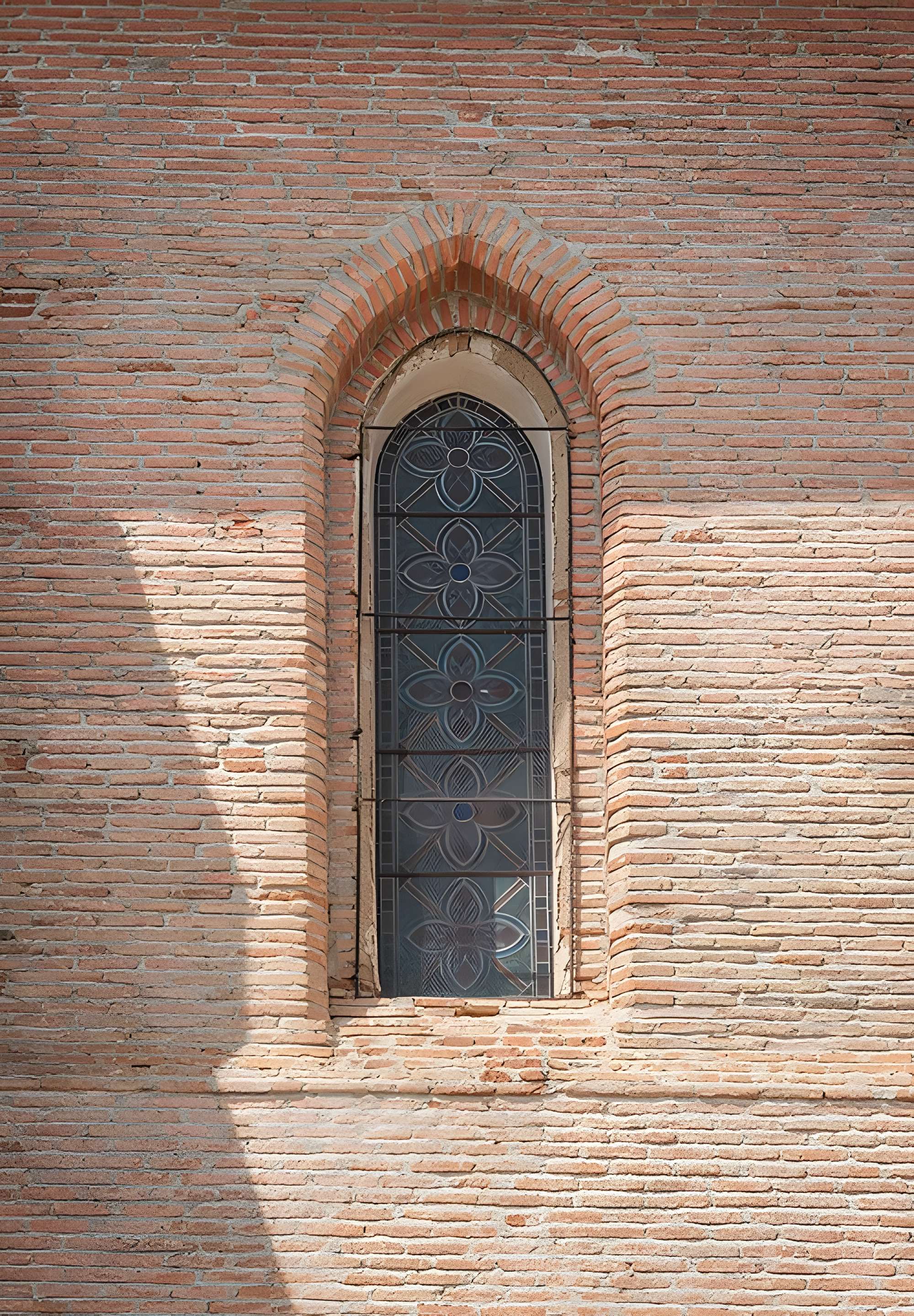 Église Saint-Michel de Gratens et croix
