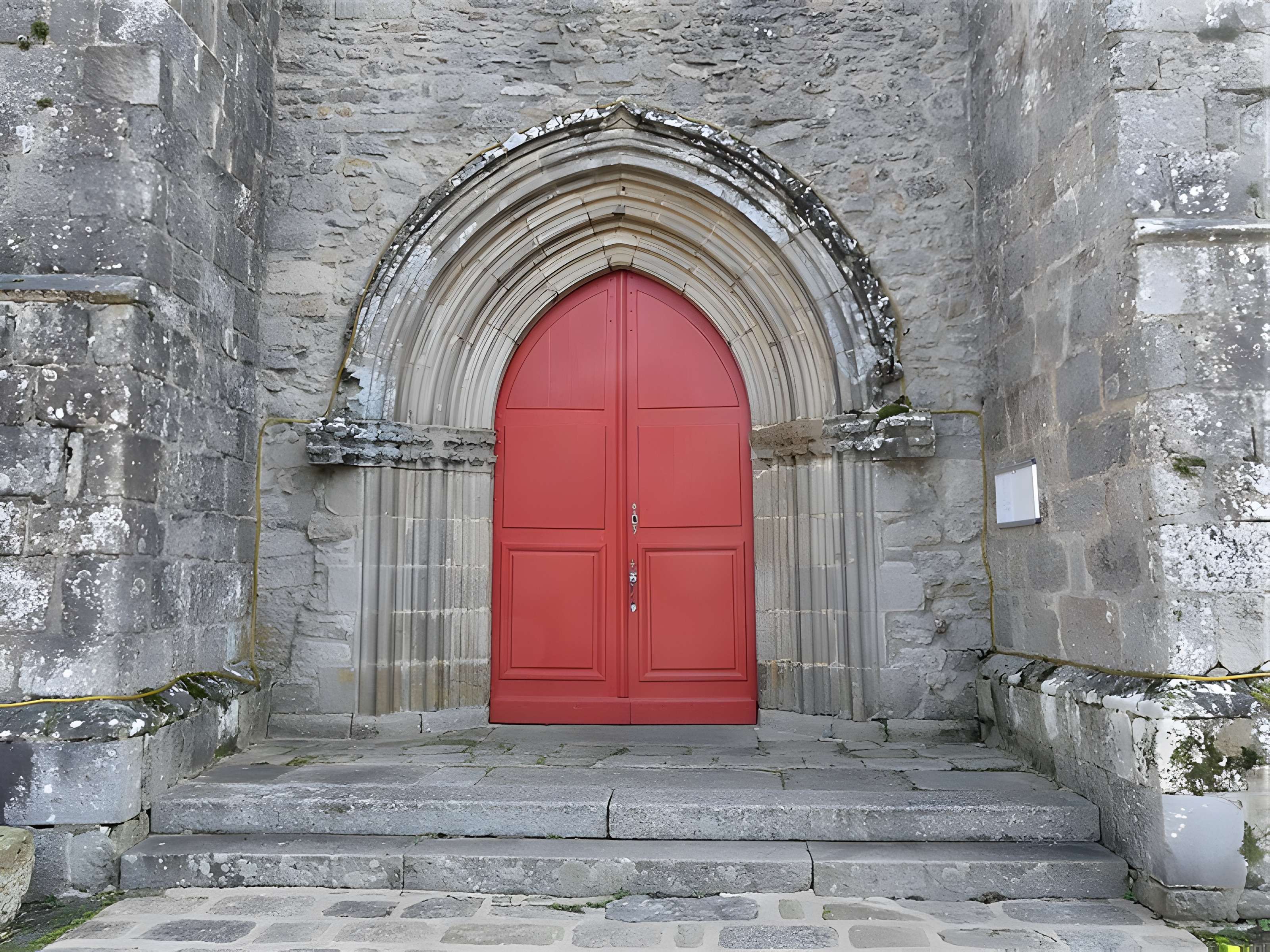Église Saint-Michel de Jarnages