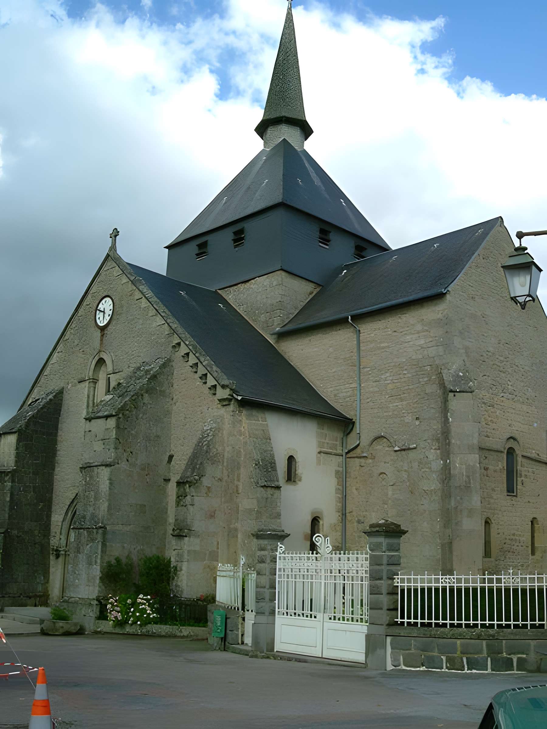 Église Saint-Michel de Jarnages 
