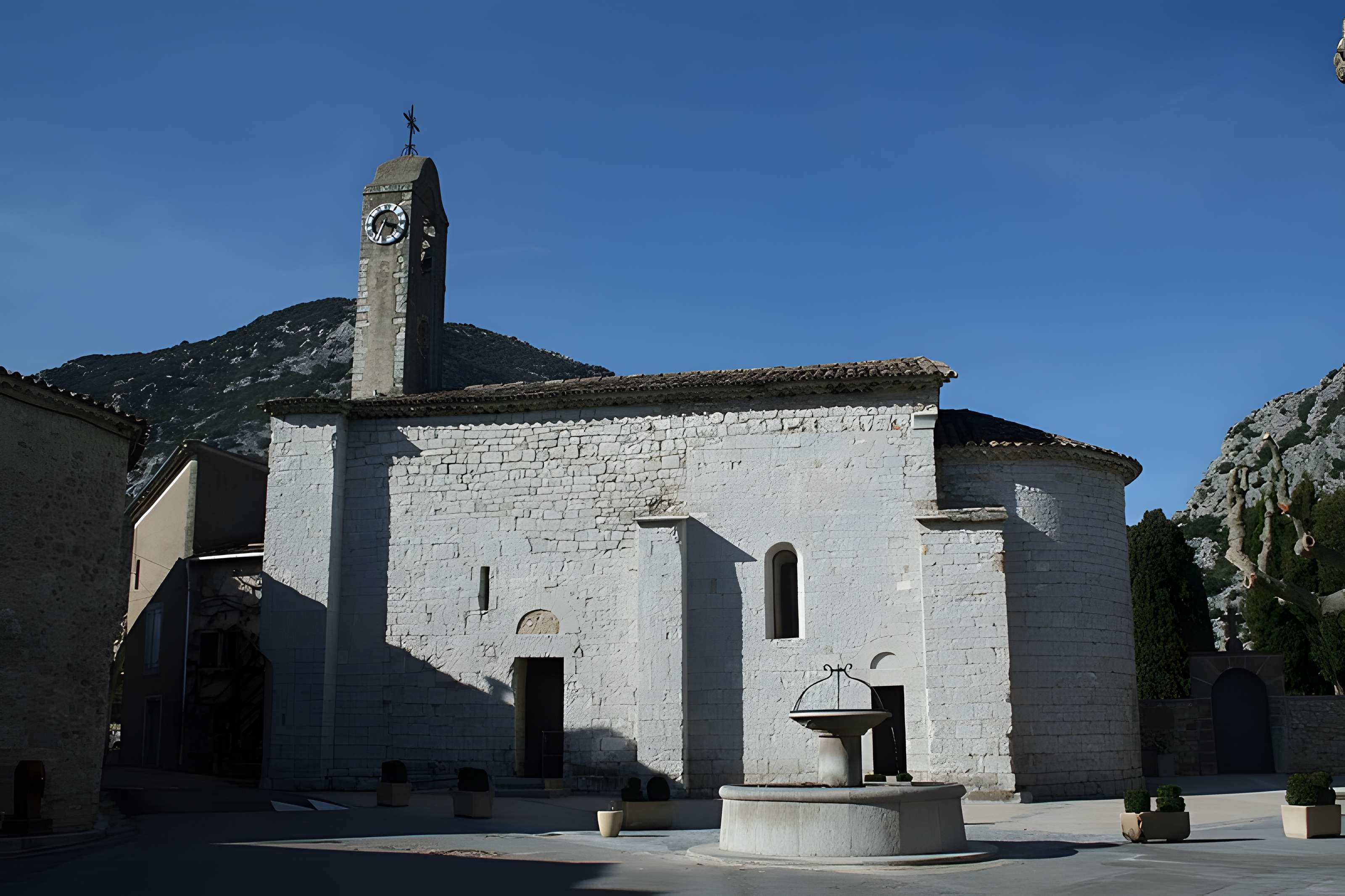 Église Saint-Michel de La Cadière-et-Cambo