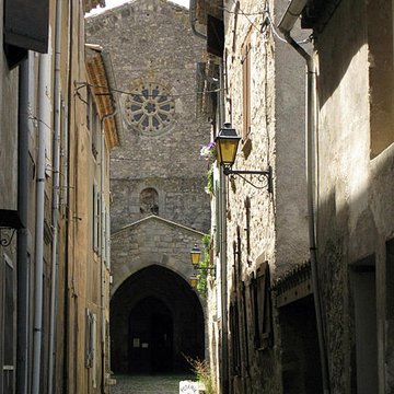 Église Saint-Michel de Lagrasse