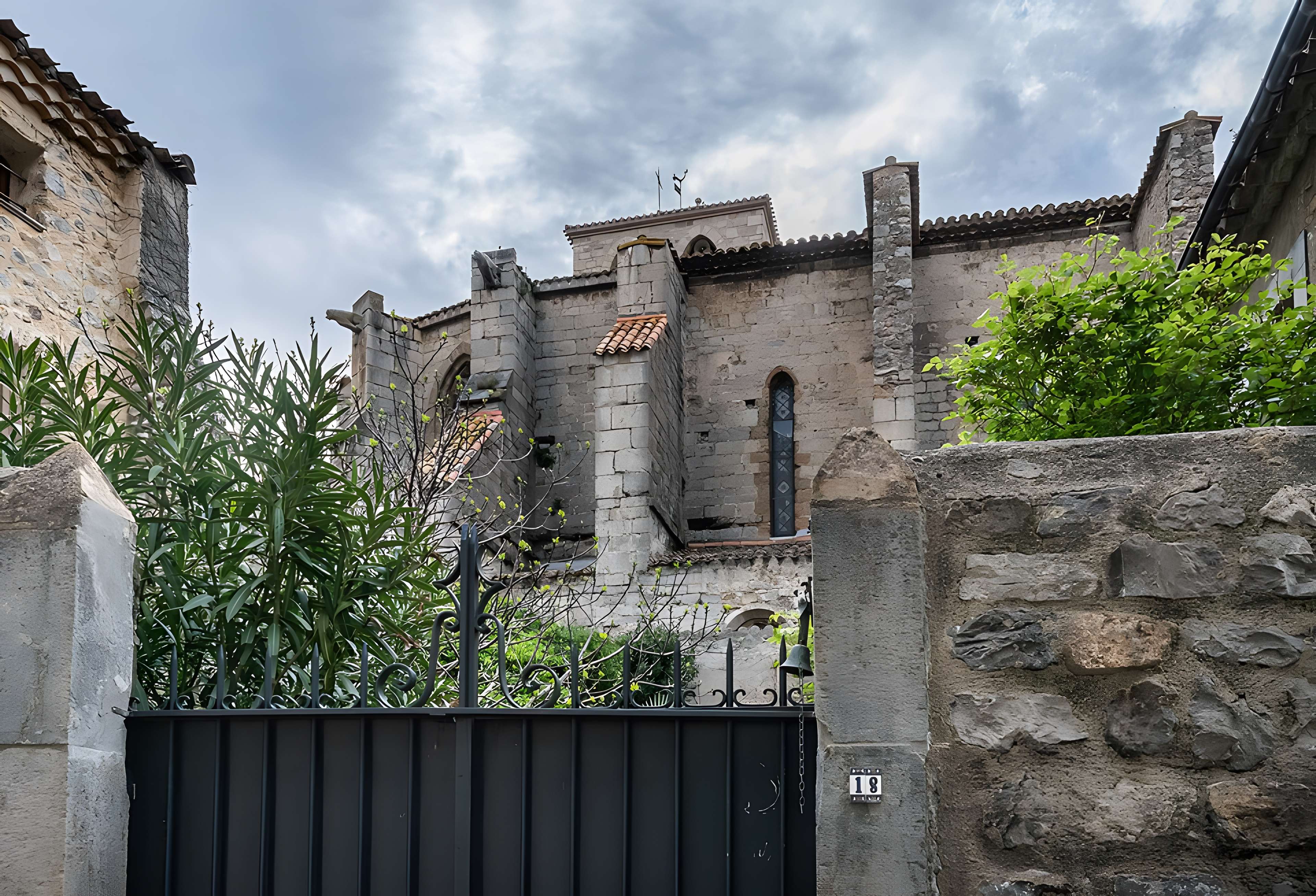 Église Saint-Michel de Lagrasse