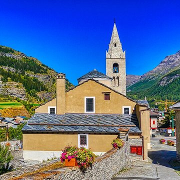 Église Saint-Michel de Lanslevillard