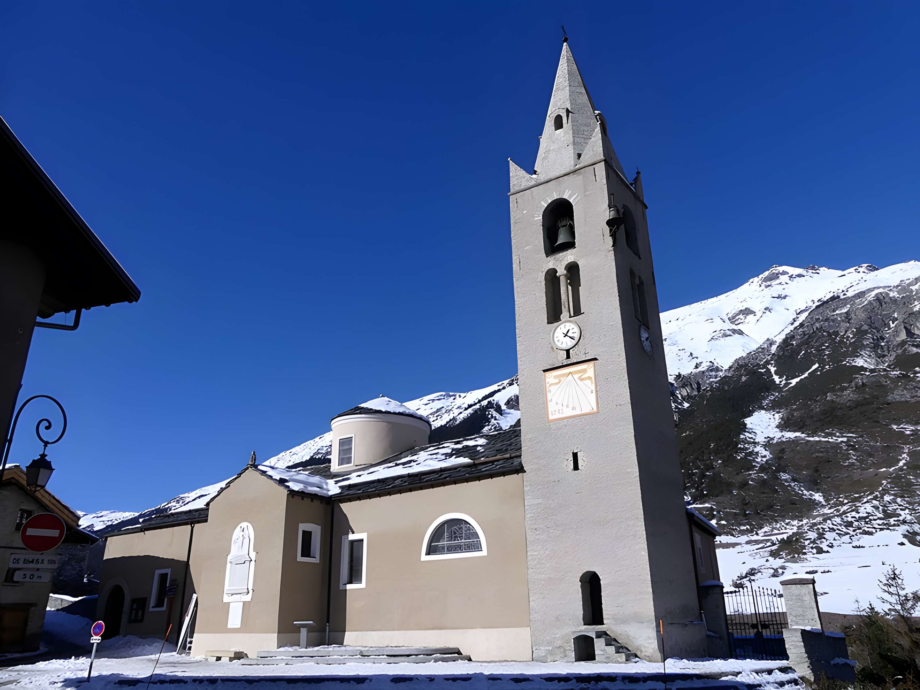 Église Saint-Michel de Lanslevillard