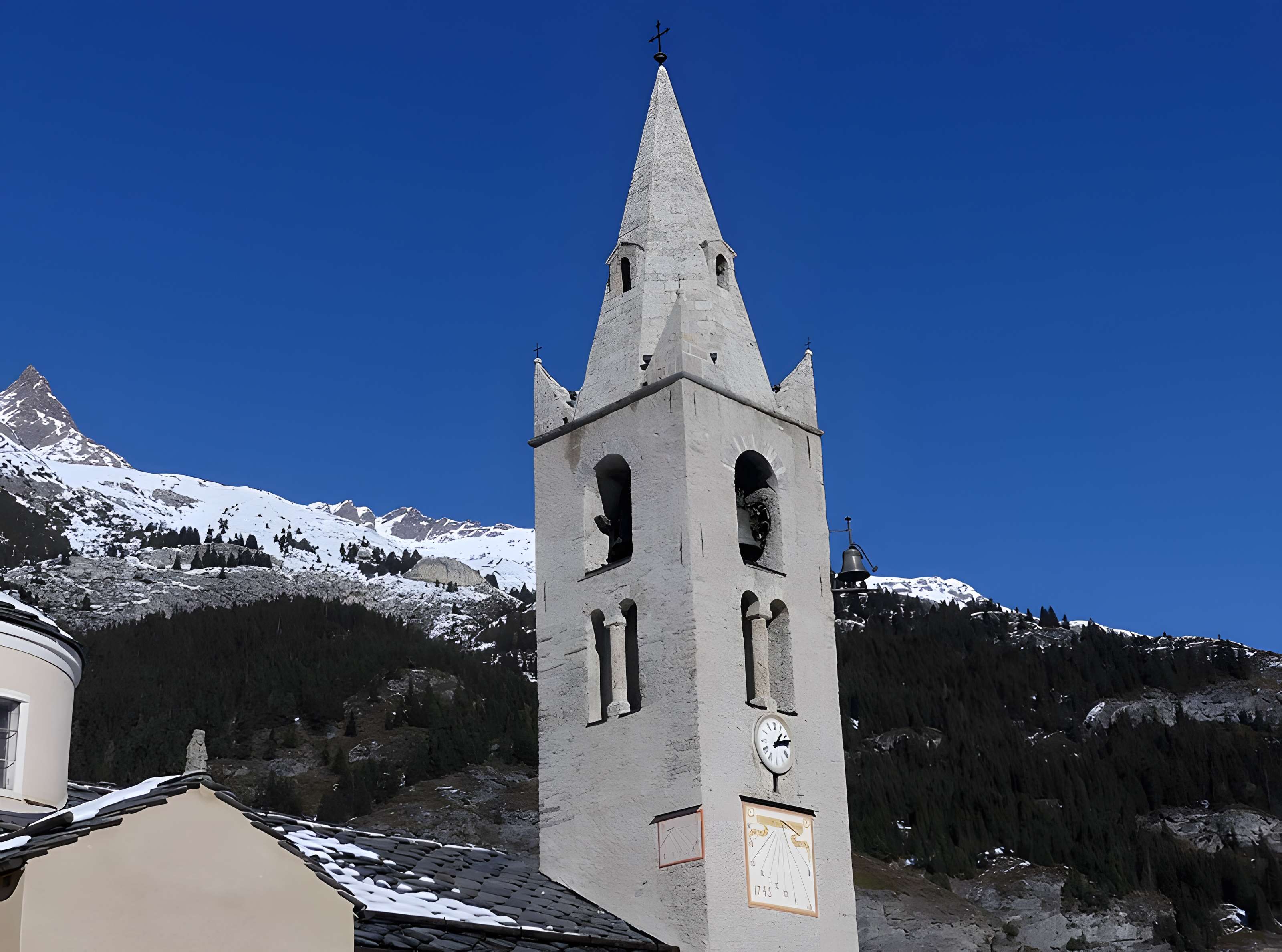 Église Saint-Michel de Lanslevillard