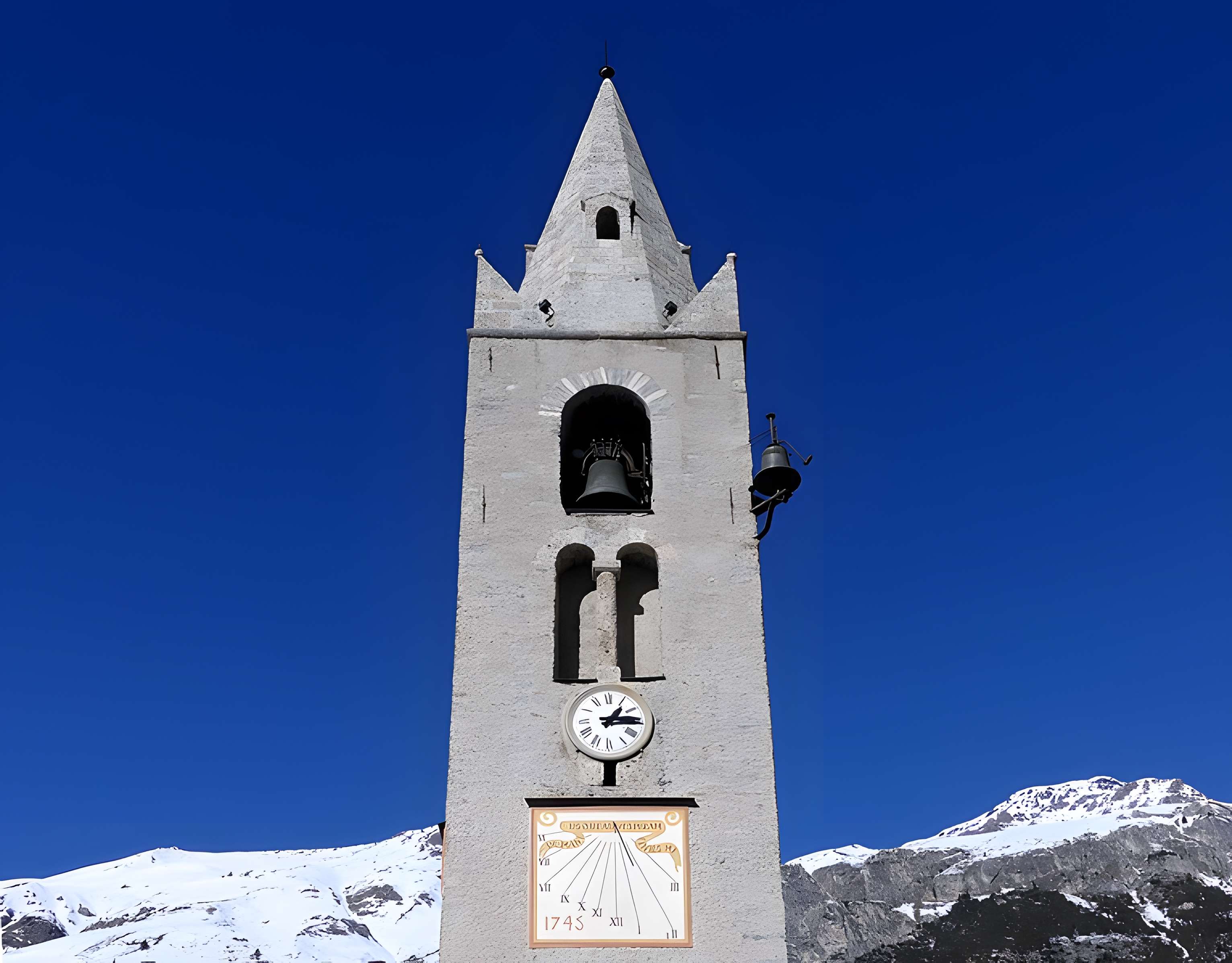 Église Saint-Michel de Lanslevillard