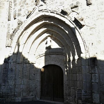Eglise Saint-Michel de Lestignac et cimetière