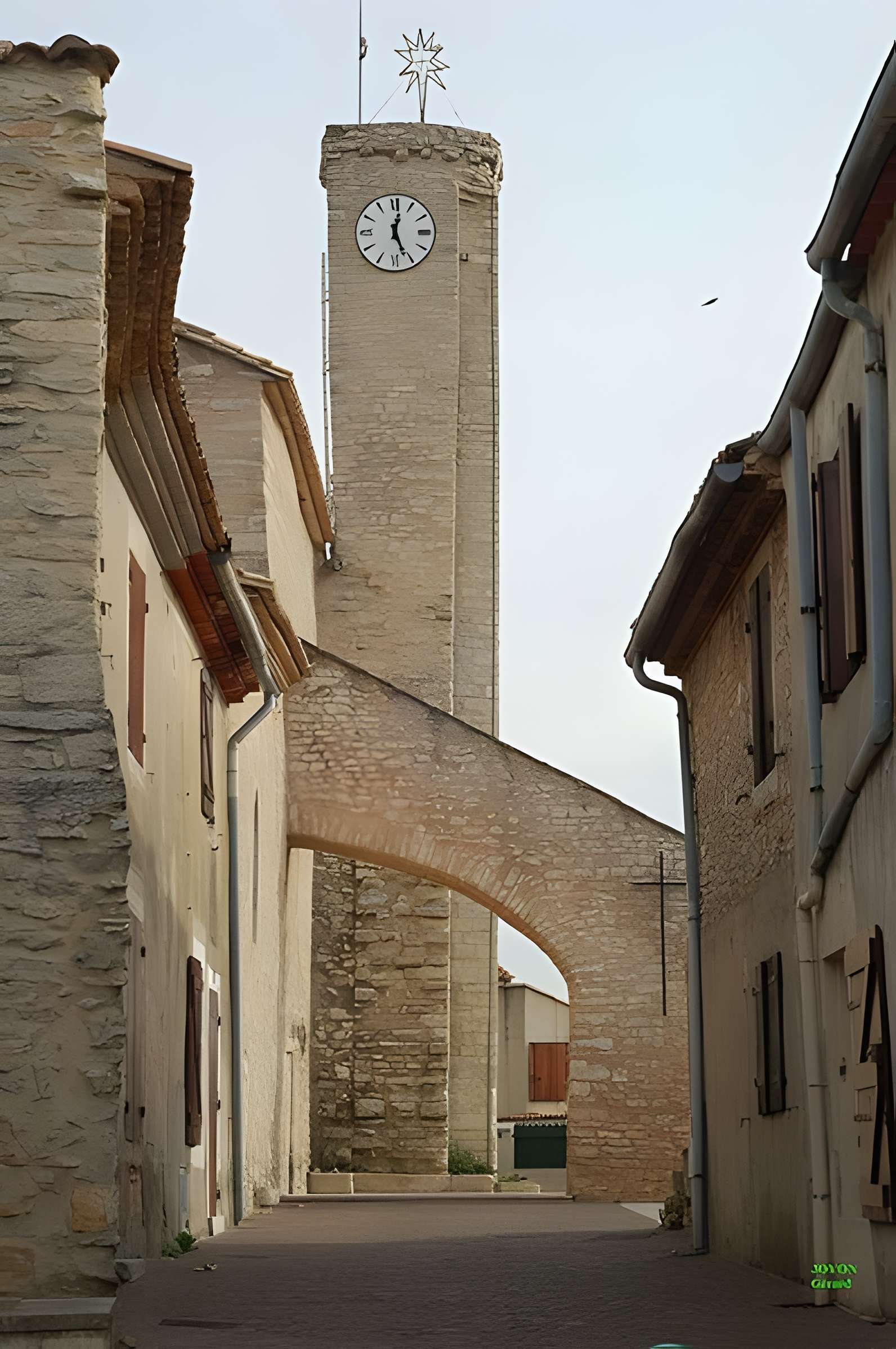 Église Saint-Michel de Poulx 