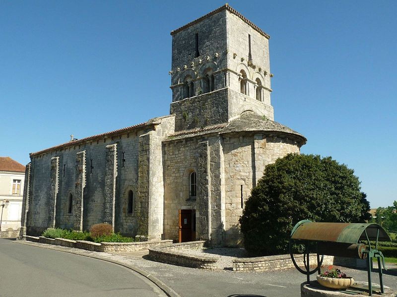 Photo de Église Saint-Michel de Saint-Angeau