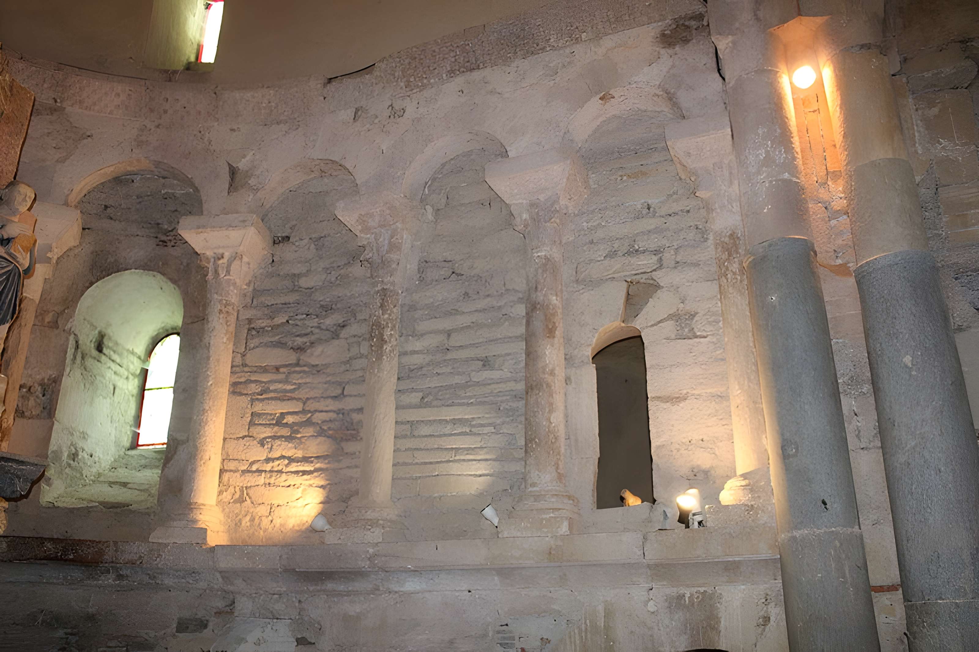 Basilique Saint-Just de Valcabrère