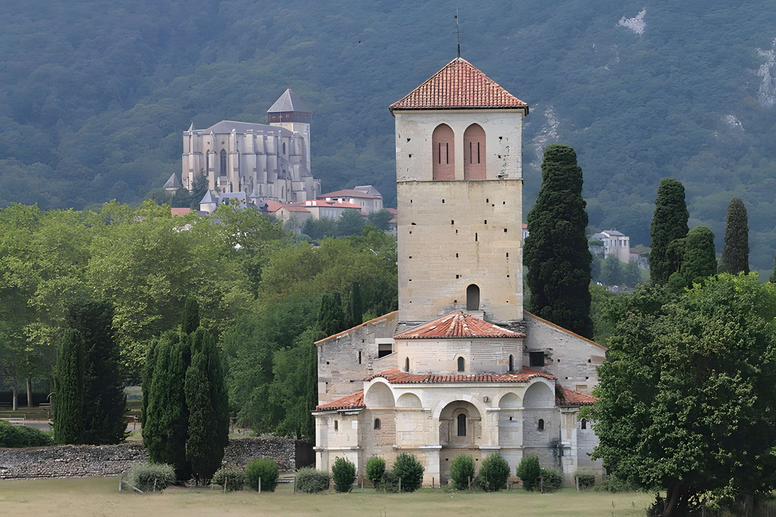 Basilique Saint-Just de Valcabrère