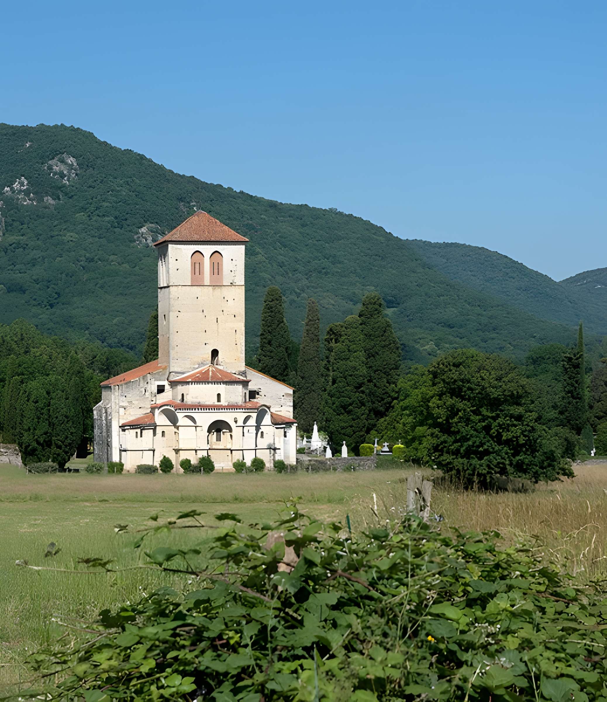 Basilique Saint-Just de Valcabrère